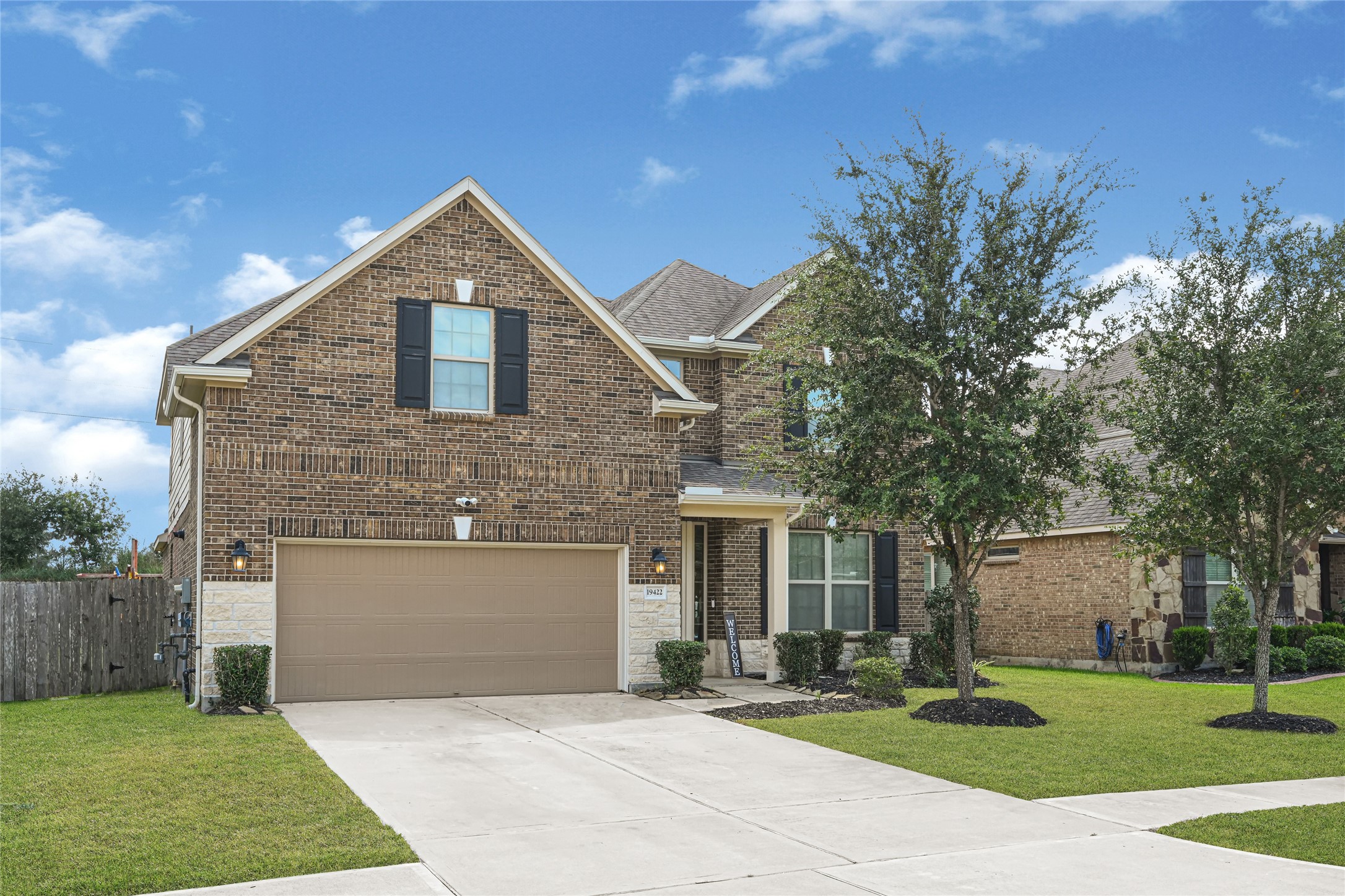 19422 Lake Ridge Drive Property Photo 1
