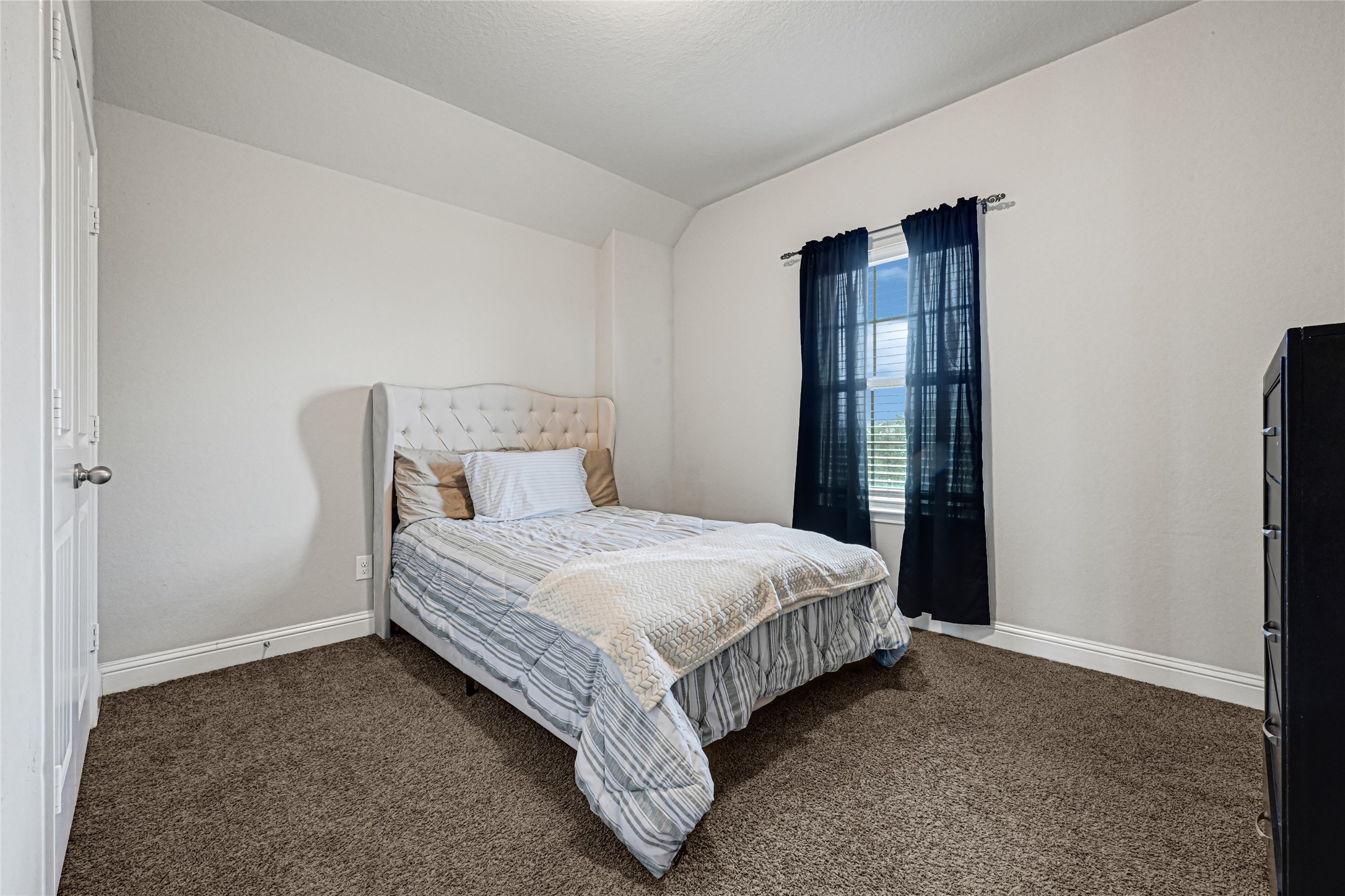 19422 Lake Ridge Drive Property Photo 26