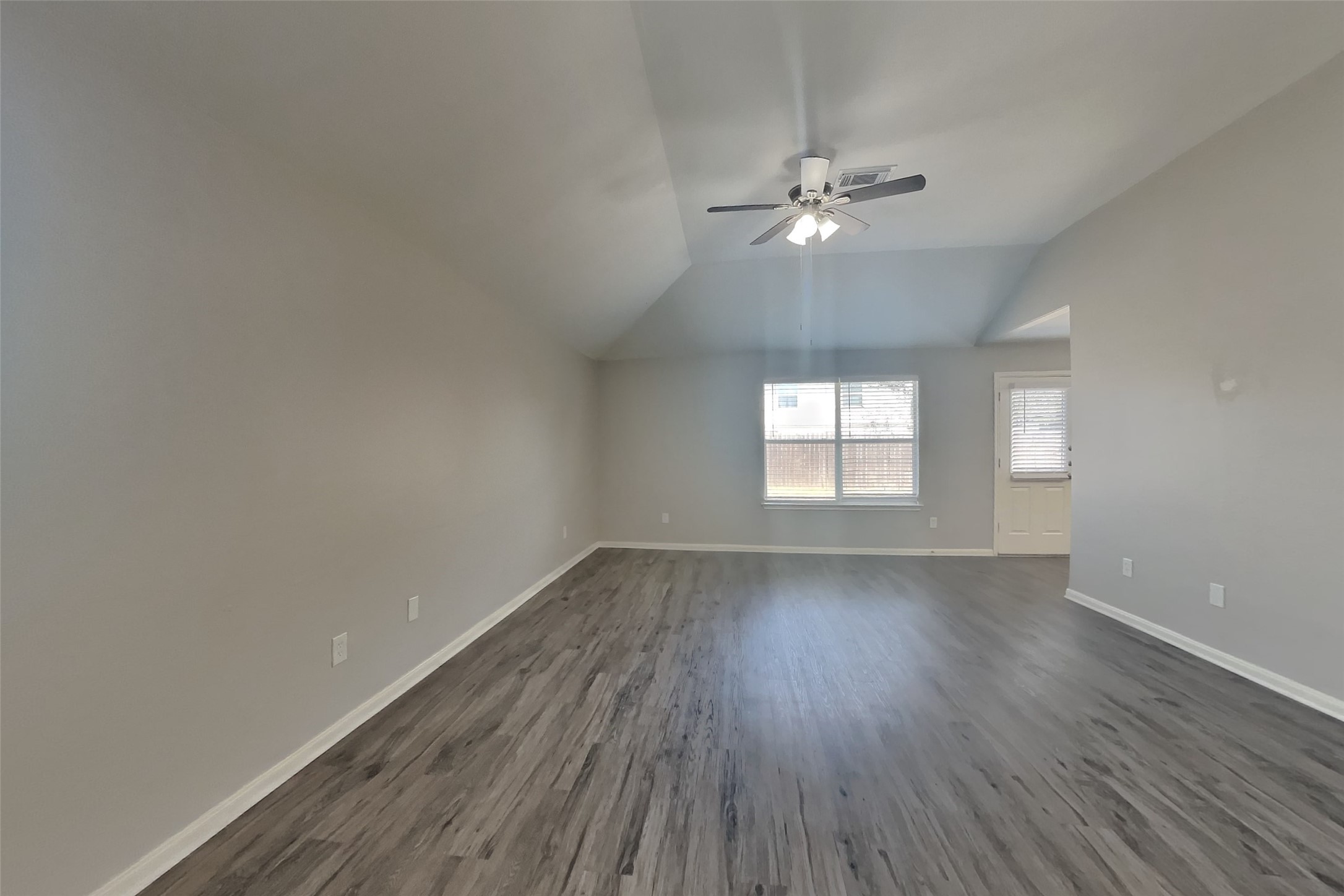 2519 Fox Water Drive Property Photo 3
