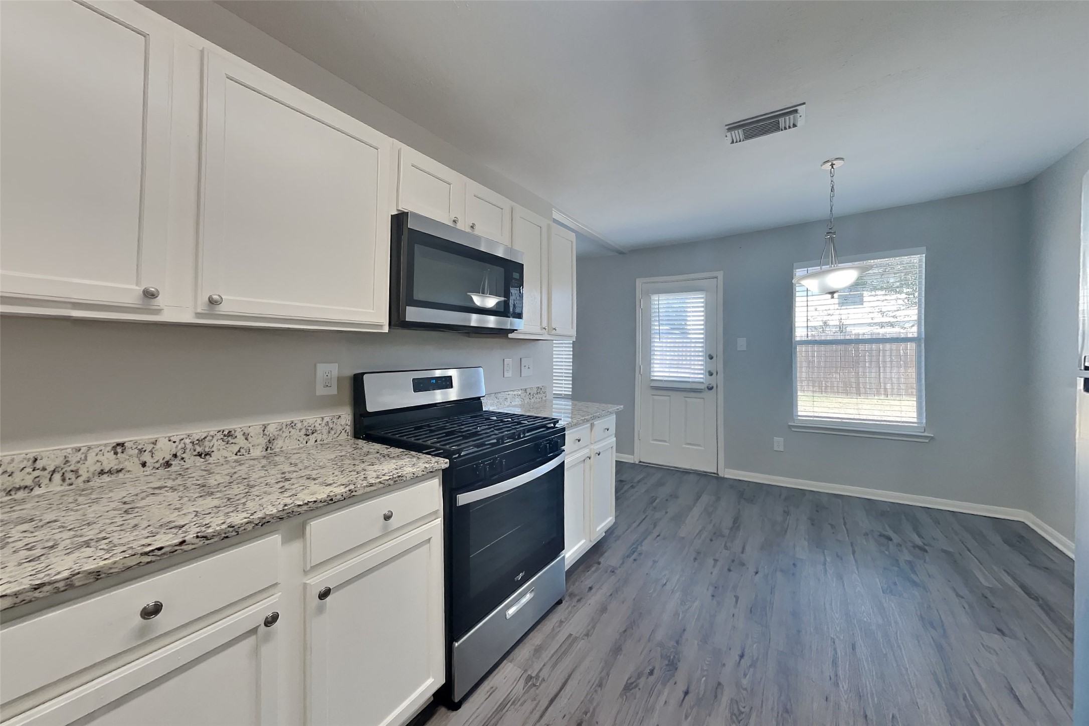 2519 Fox Water Drive Property Photo 4