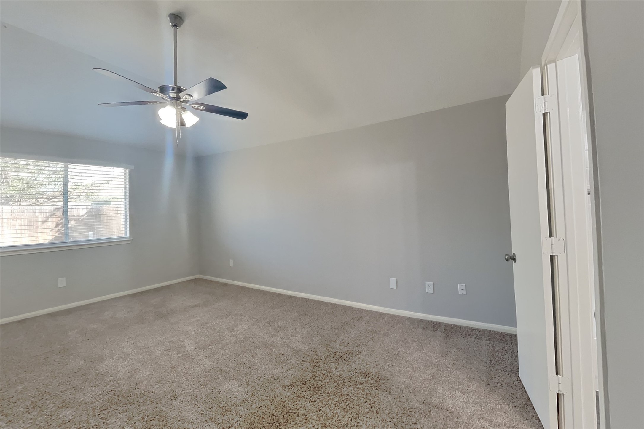 2519 Fox Water Drive Property Photo 8