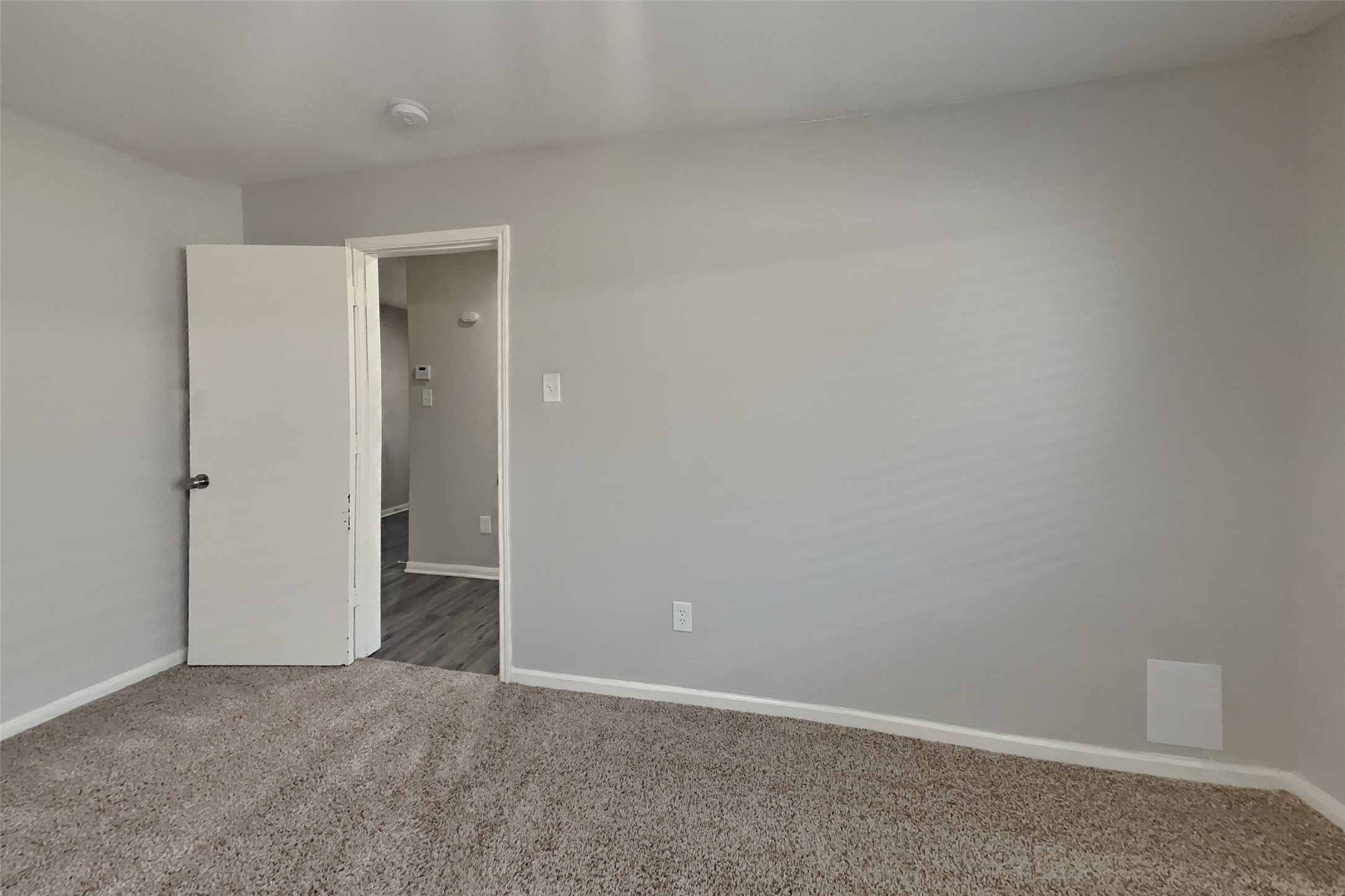 2519 Fox Water Drive Property Photo 11