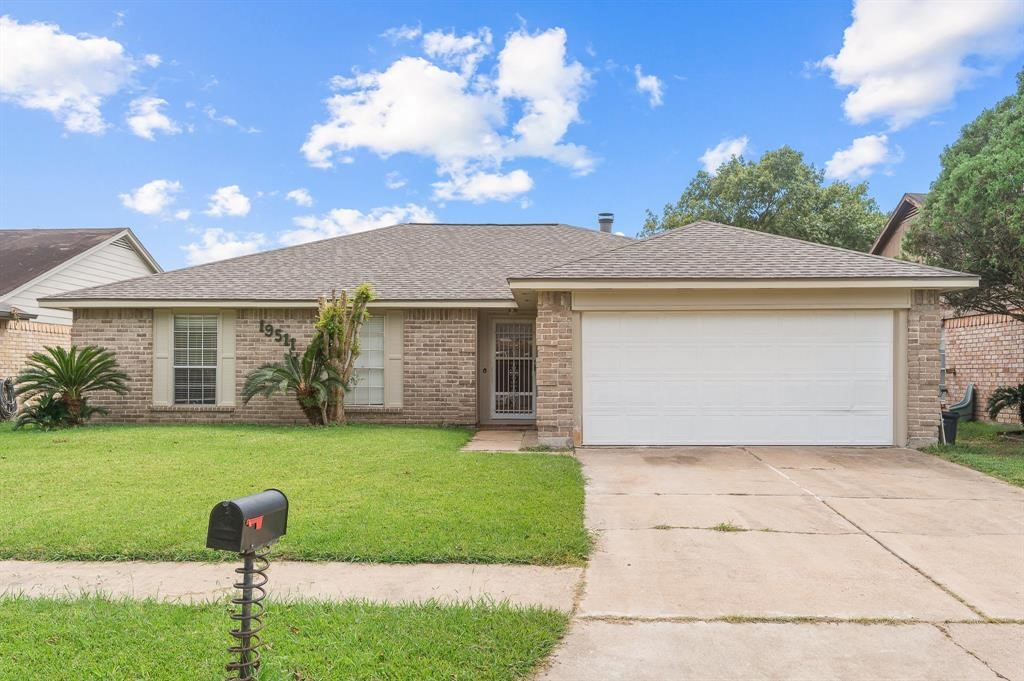 19511 Westhaven Drive Property Photo 1