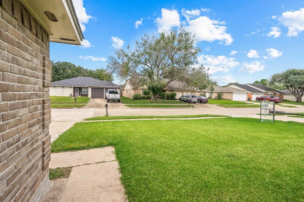 19511 Westhaven Drive Property Photo 4