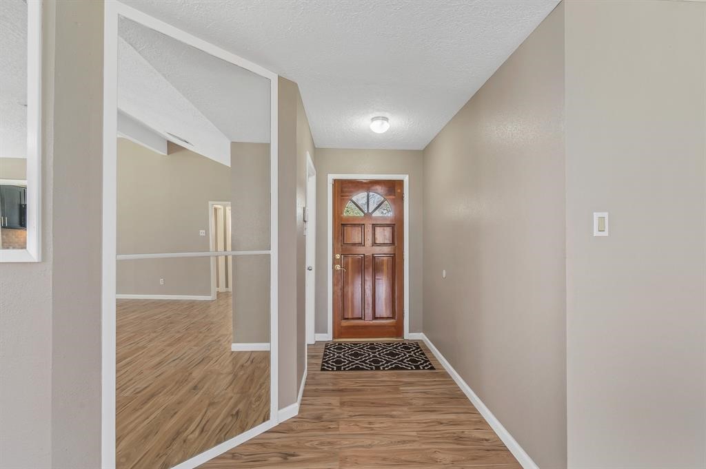 19511 Westhaven Drive Property Photo 6