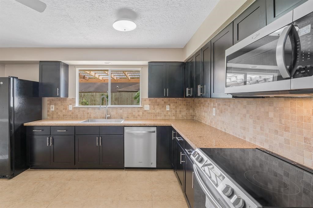 19511 Westhaven Drive Property Photo 12