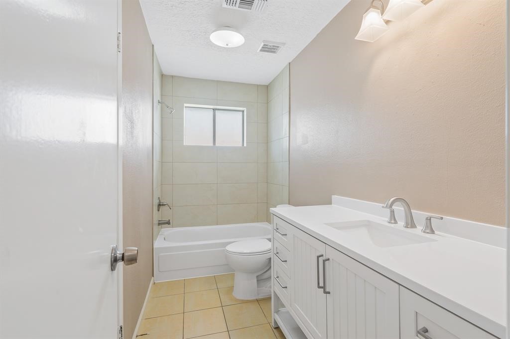 19511 Westhaven Drive Property Photo 16