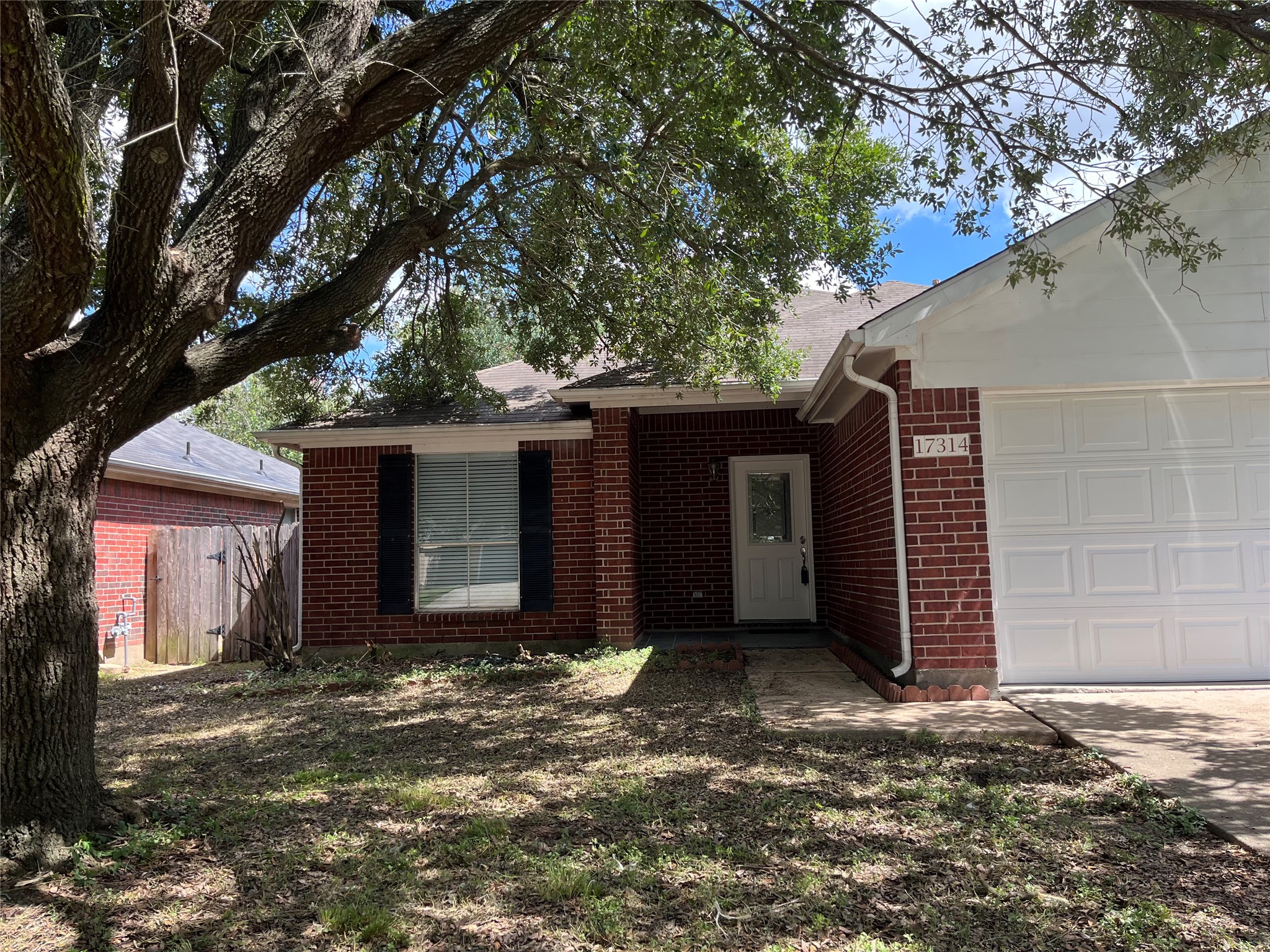 17314 Glenmorris Drive Property Photo 1