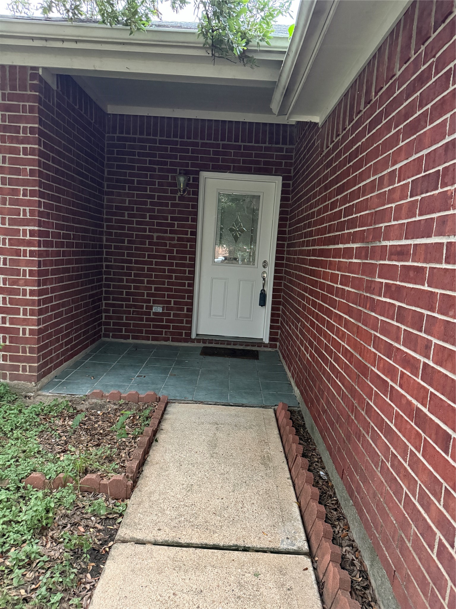 17314 Glenmorris Drive Property Photo 2