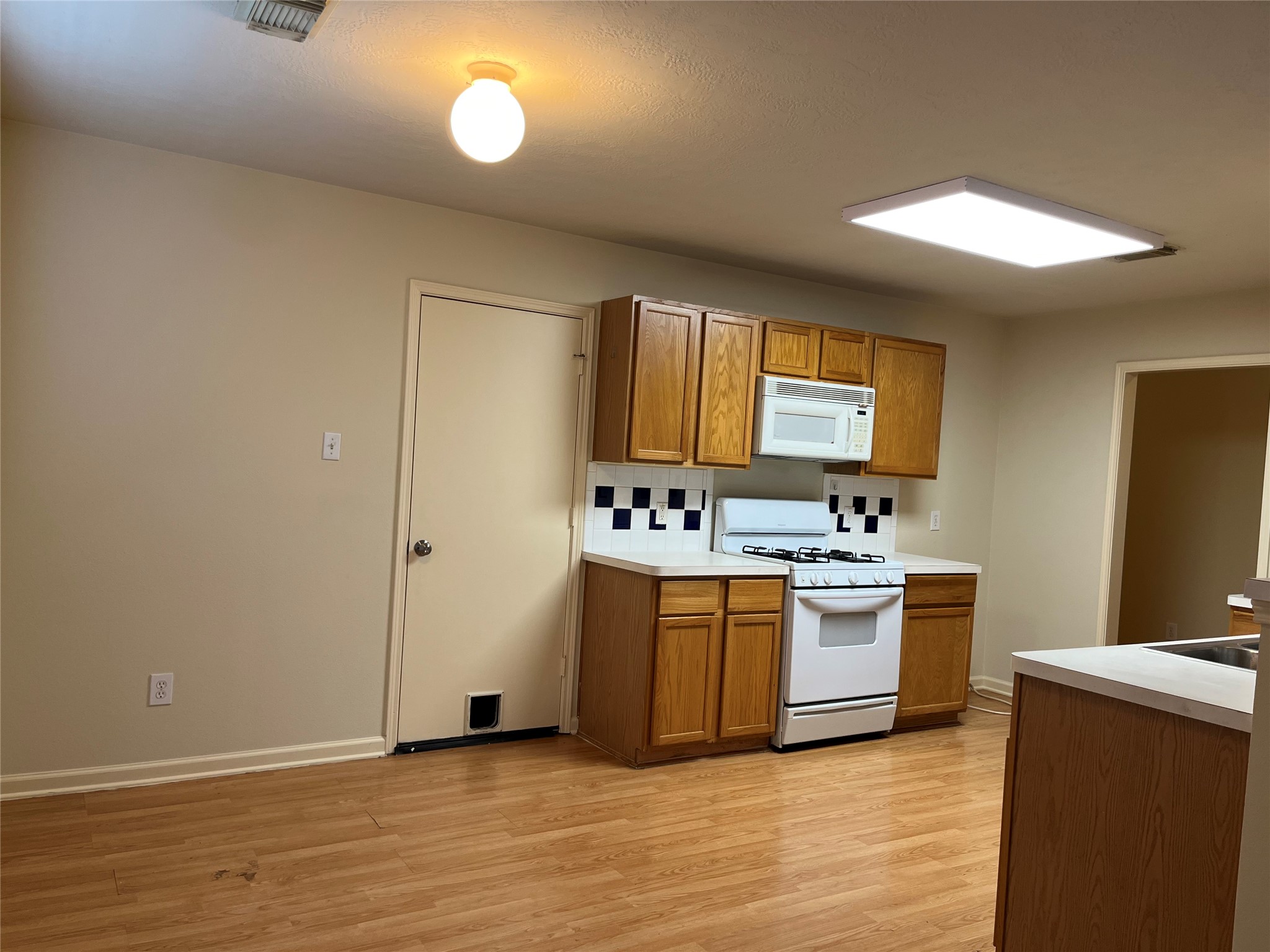 17314 Glenmorris Drive Property Photo 11