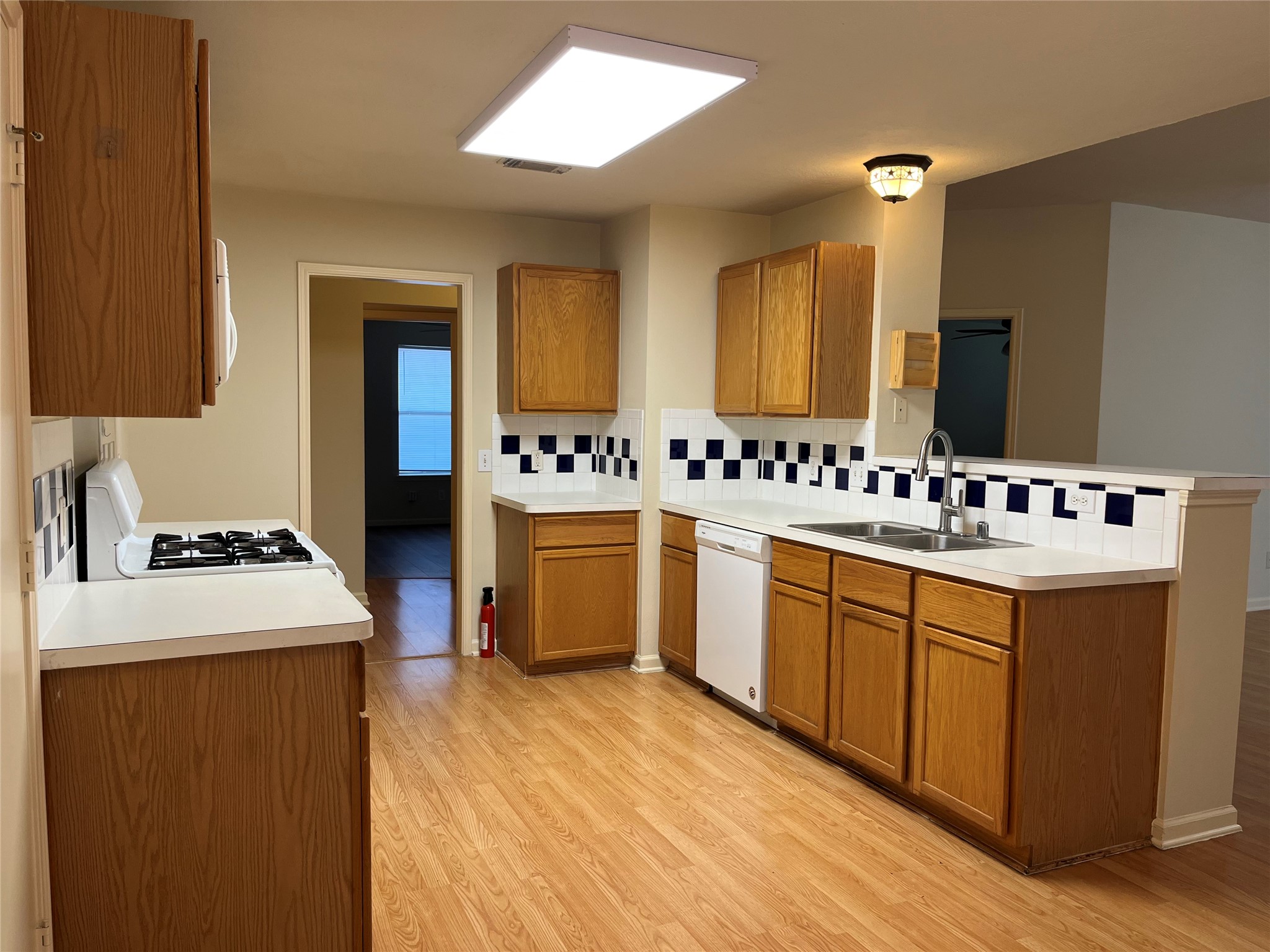 17314 Glenmorris Drive Property Photo 13