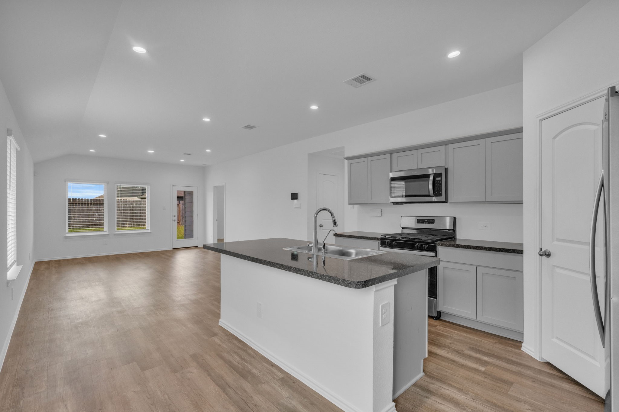 24443 Elmwood Falls Drive Property Photo 4