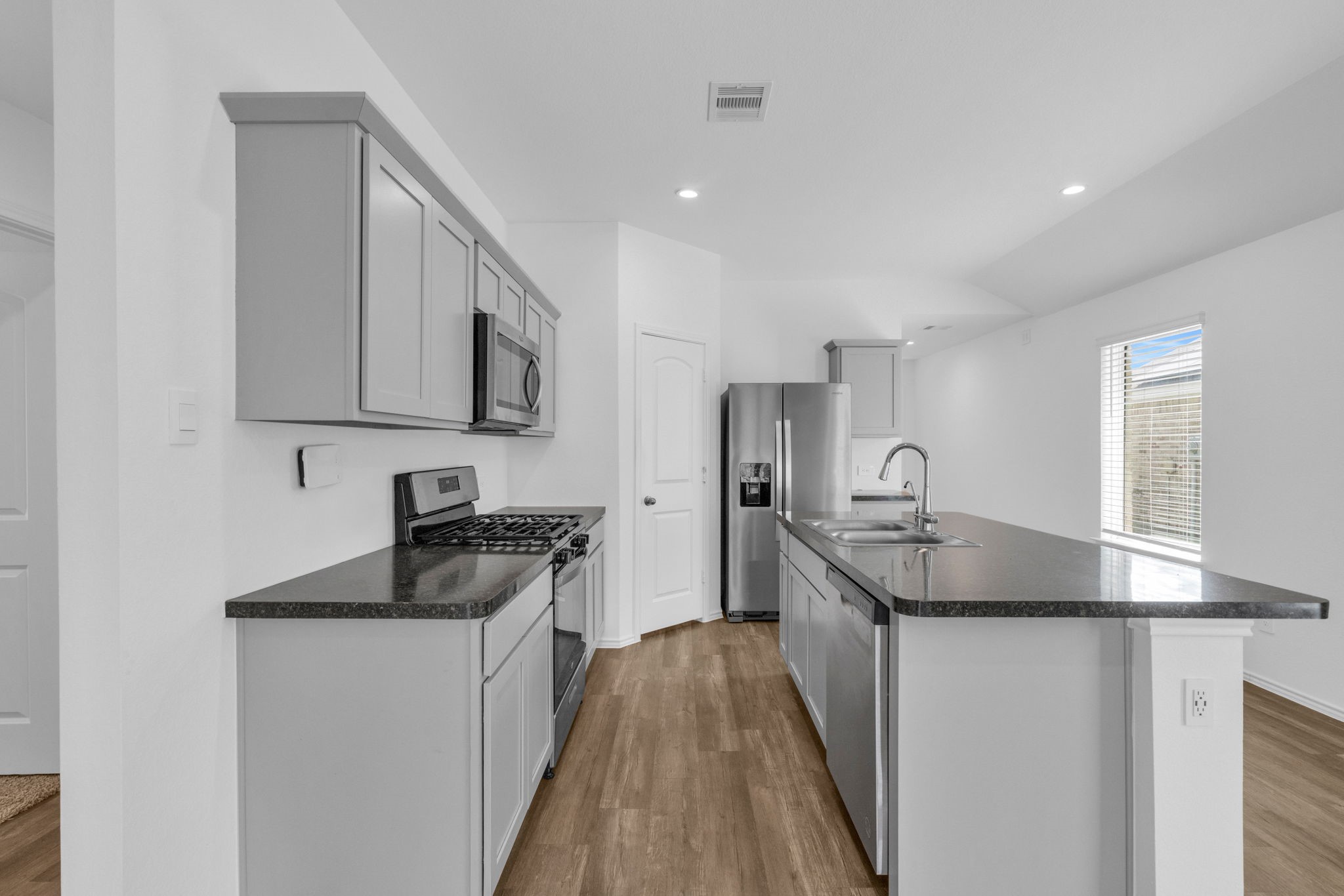 24443 Elmwood Falls Drive Property Photo 6
