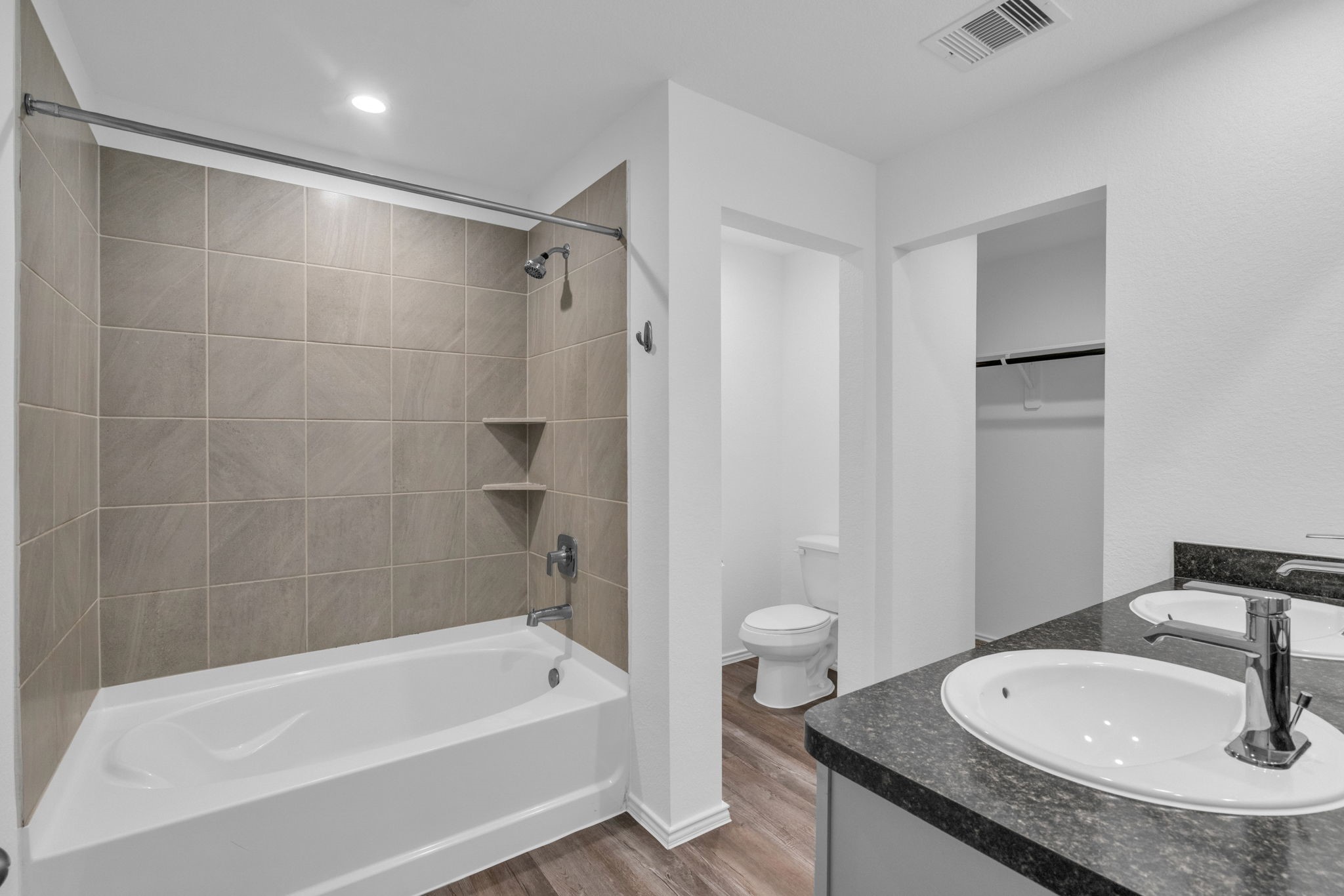 24443 Elmwood Falls Drive Property Photo 12