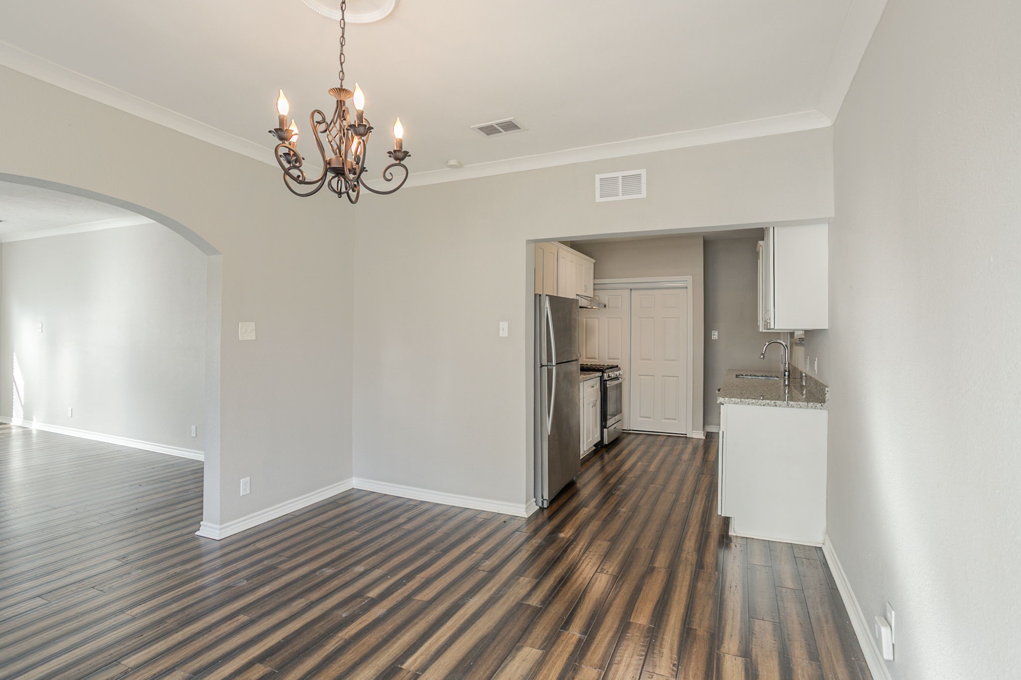 934 Lehman Street Property Photo 10
