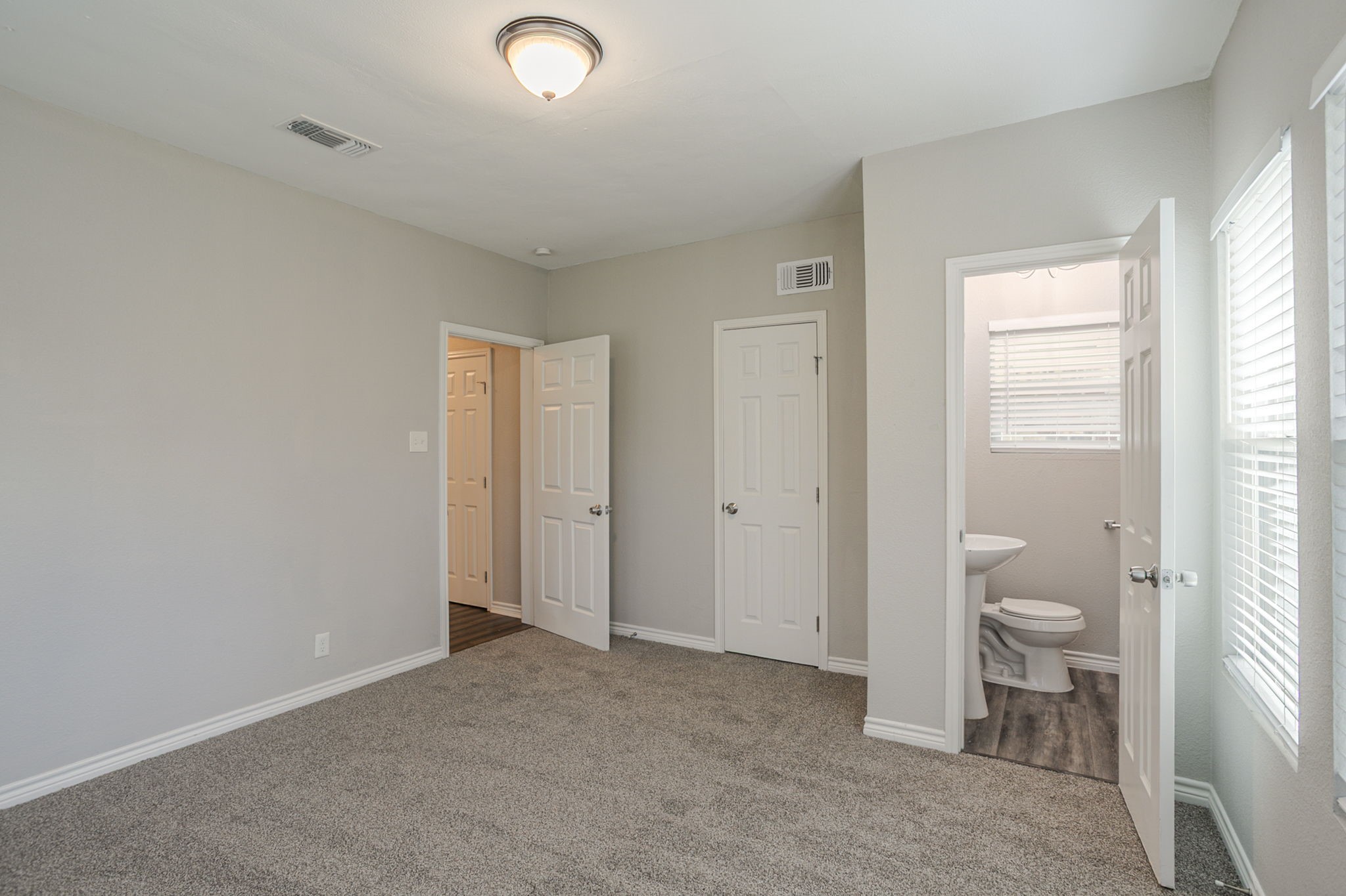 934 Lehman Street Property Photo 24