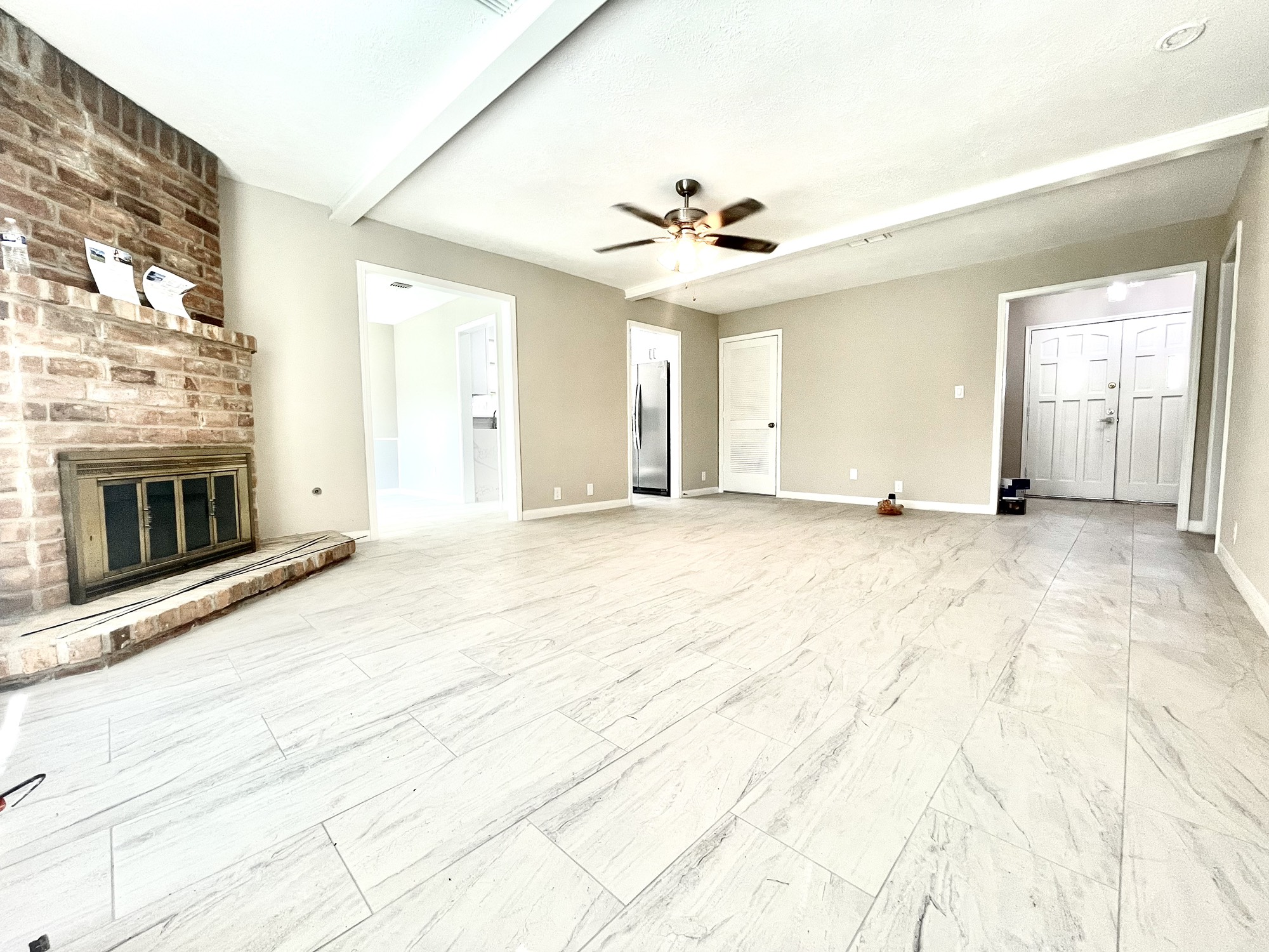 1811 Hanbury Court Property Photo 4