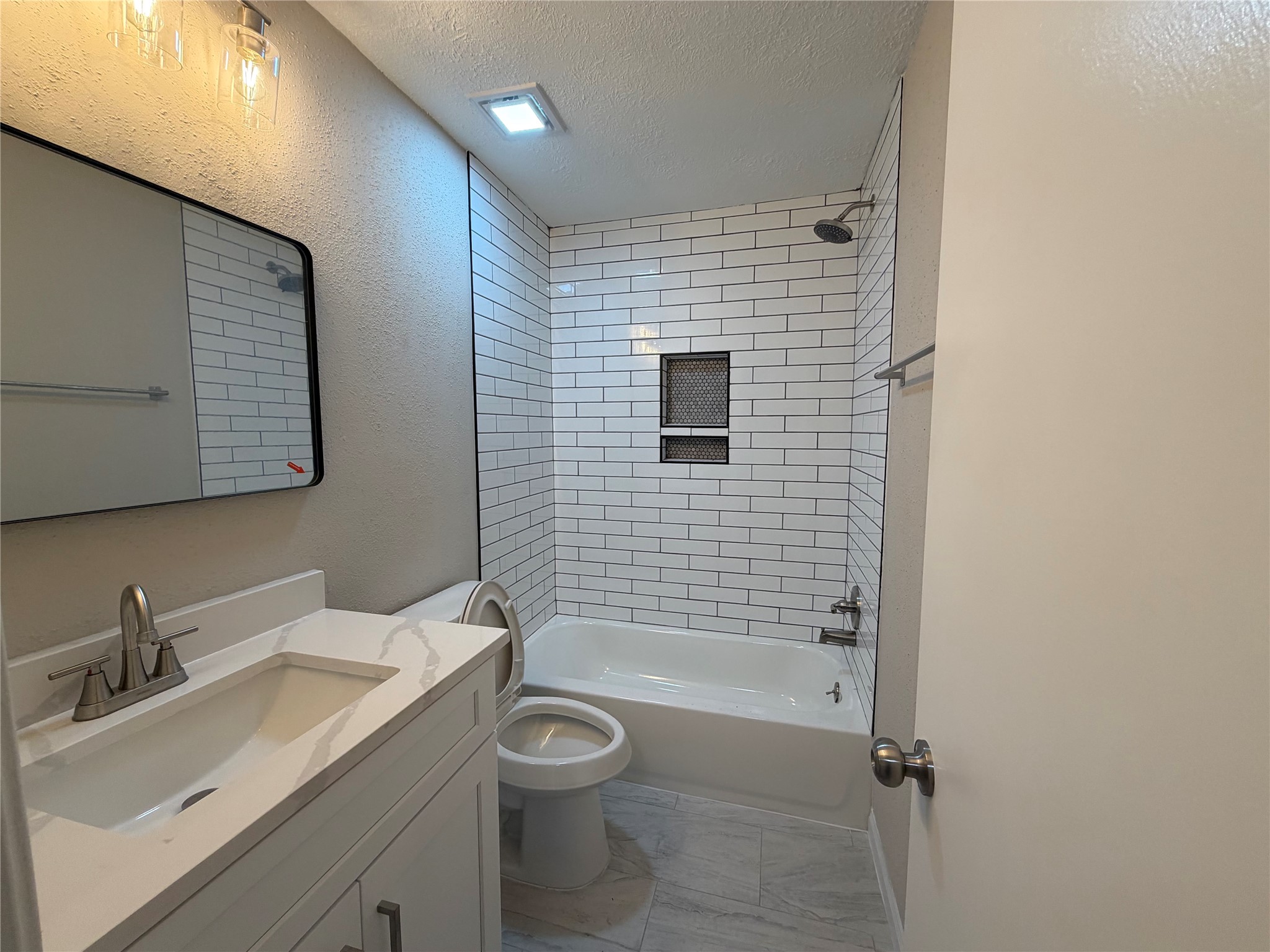 1811 Hanbury Court Property Photo 20