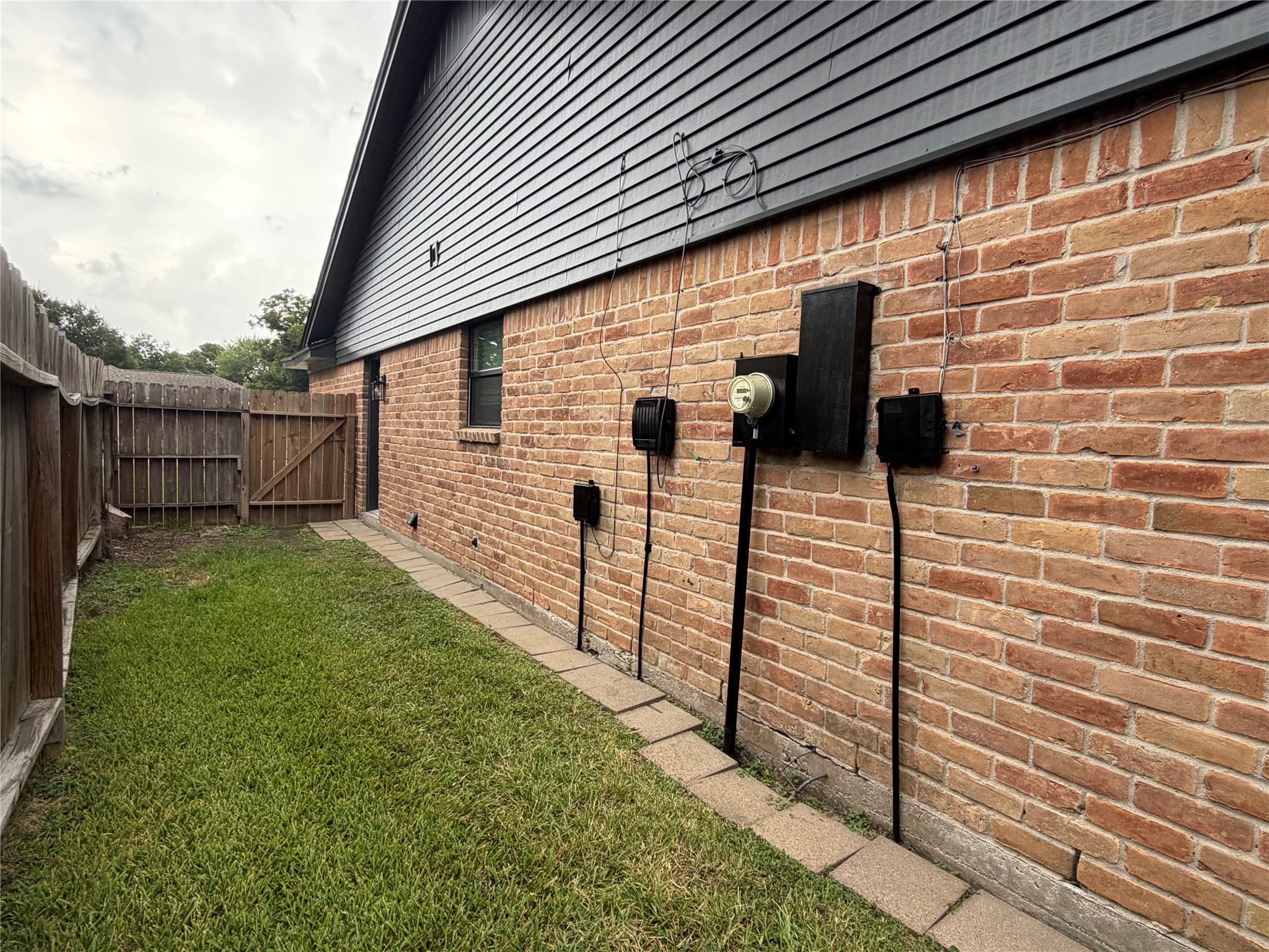 1811 Hanbury Court Property Photo 23