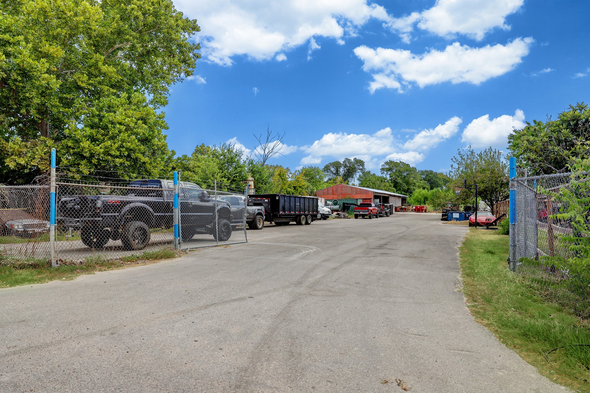 230 W Canino Road Property Photo 17