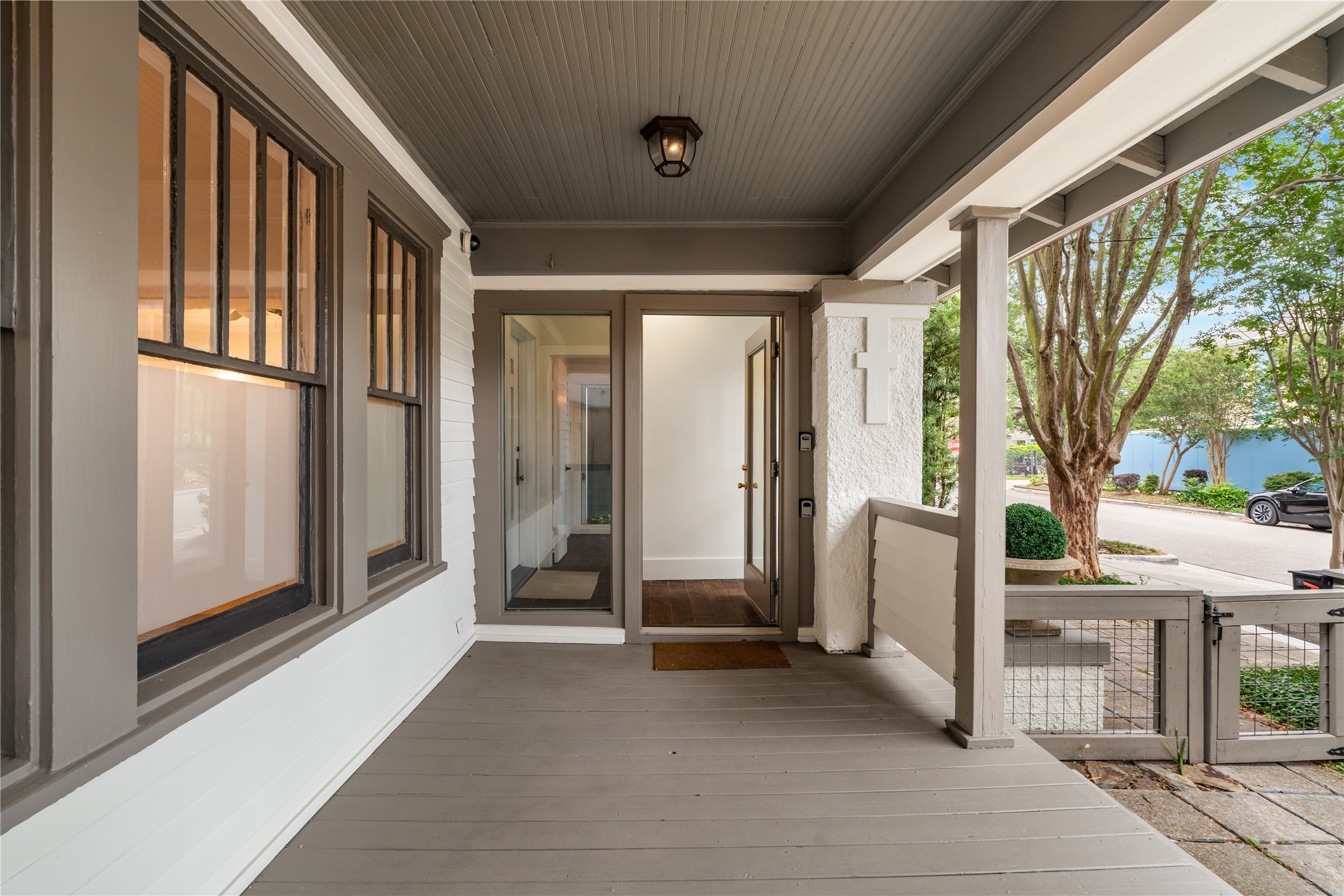 1210 Hawthorne Street Property Photo 4