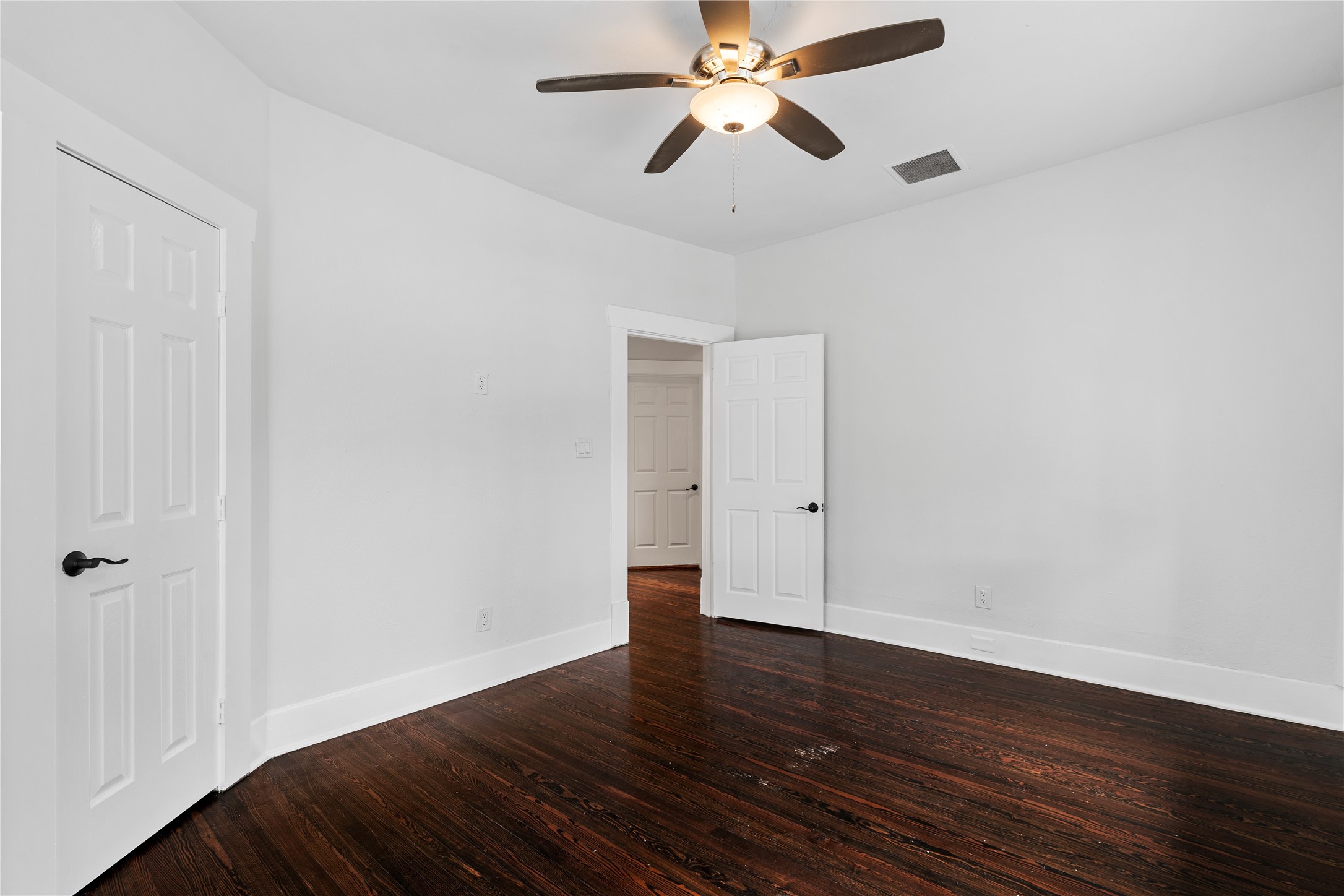 1210 Hawthorne Street Property Photo 31