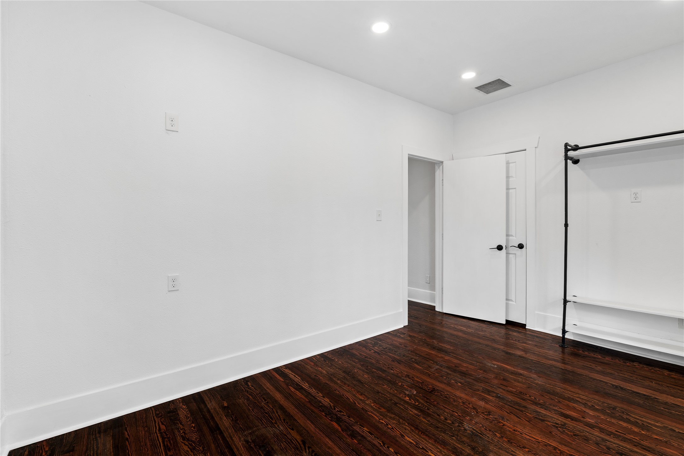 1210 Hawthorne Street Property Photo 35