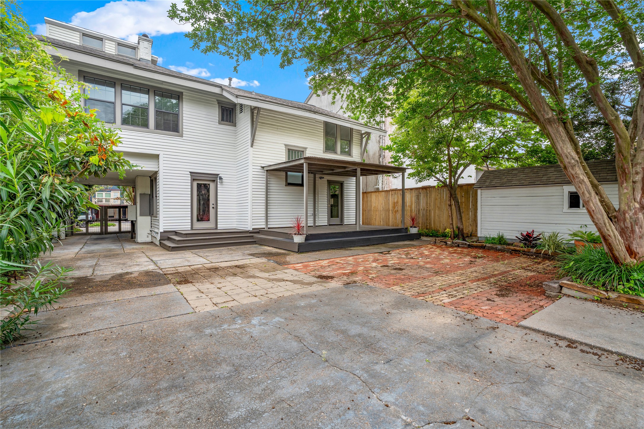 1210 Hawthorne Street Property Photo 38