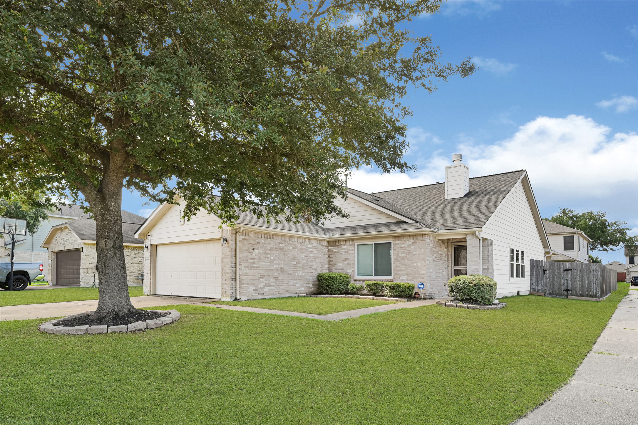 10702 Country Squire Boulevard Property Photo 1