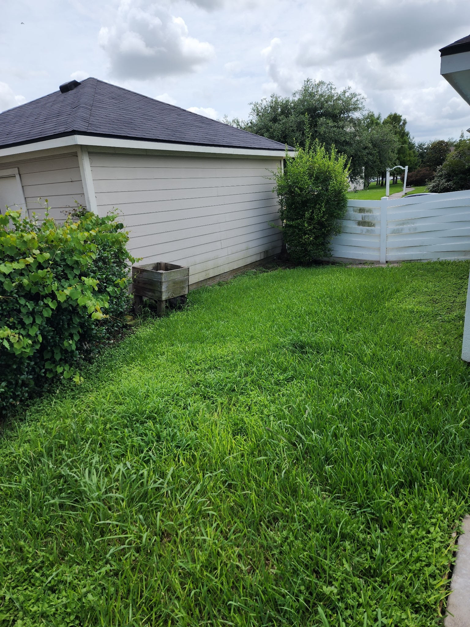 11929 Sanspereil Drive Property Photo 12