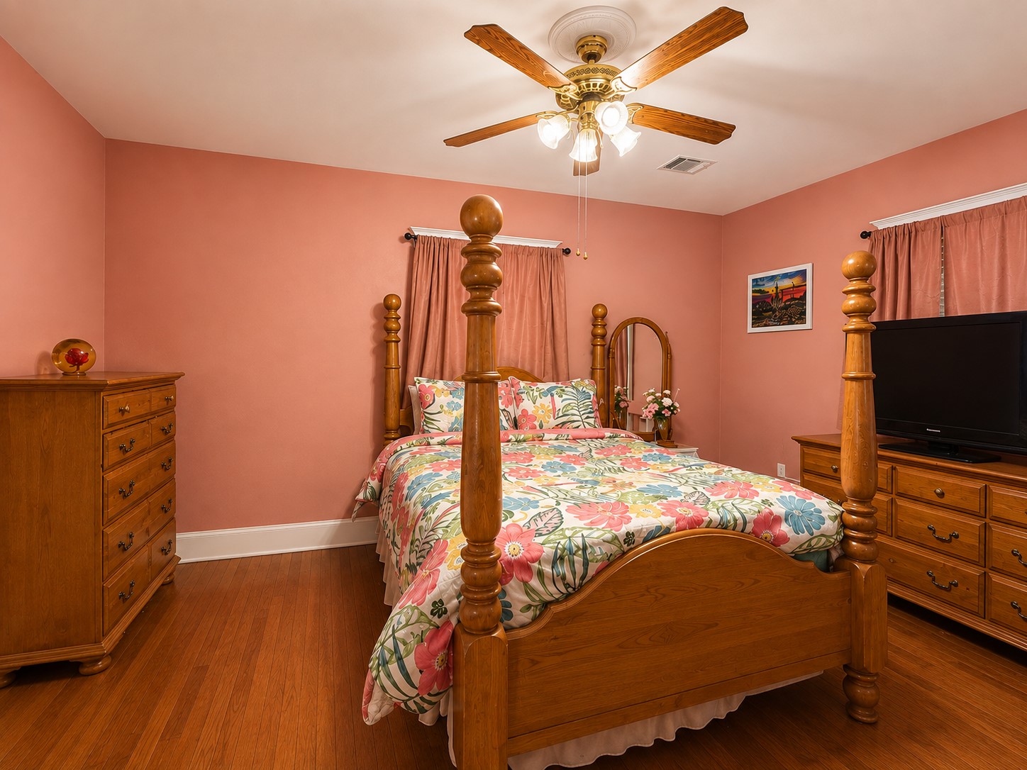 1012 W Adoue Street Property Photo 13