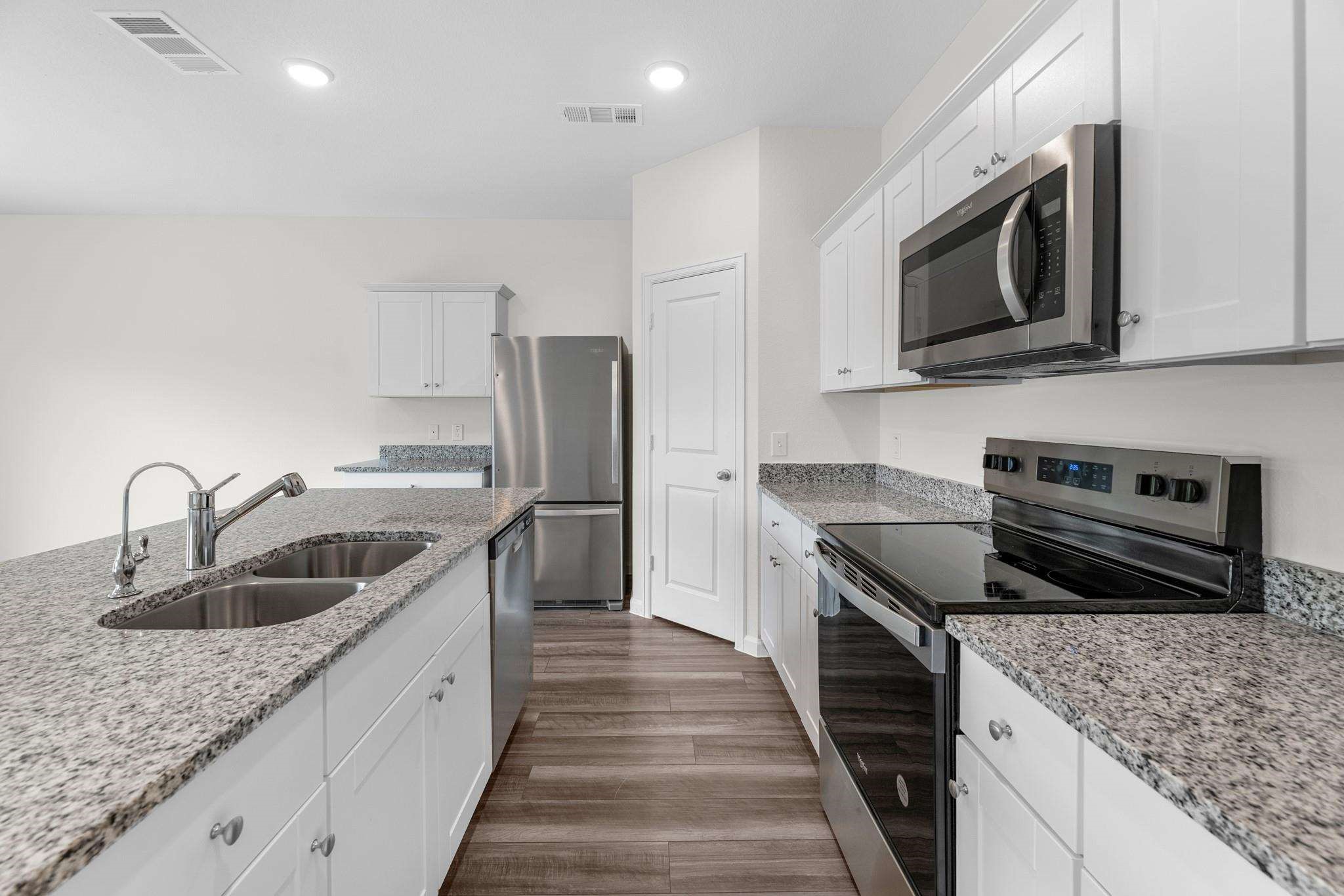 25288 Brookstone Way Property Photo 3