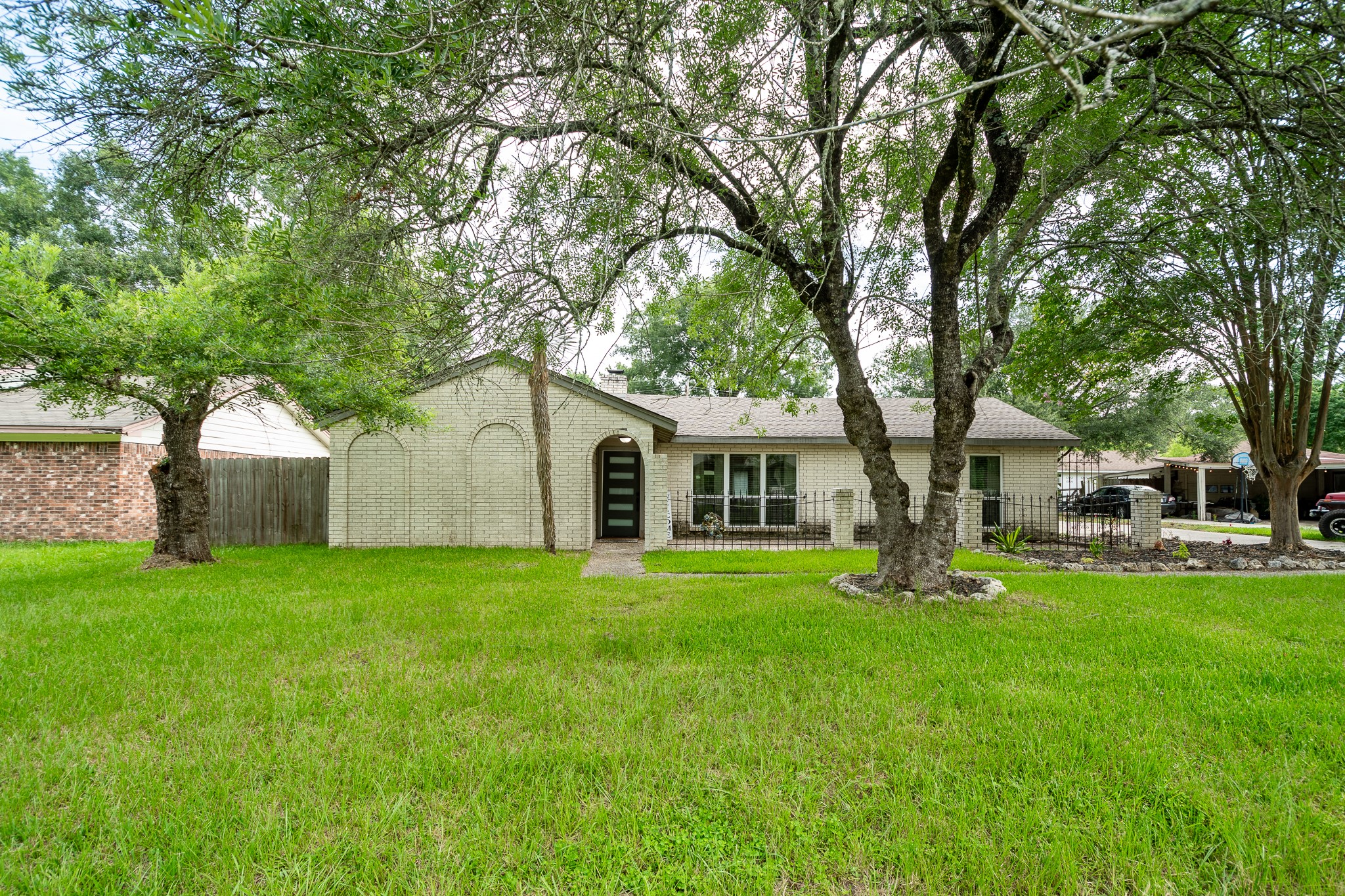 2511 River Ridge Property Photo 1