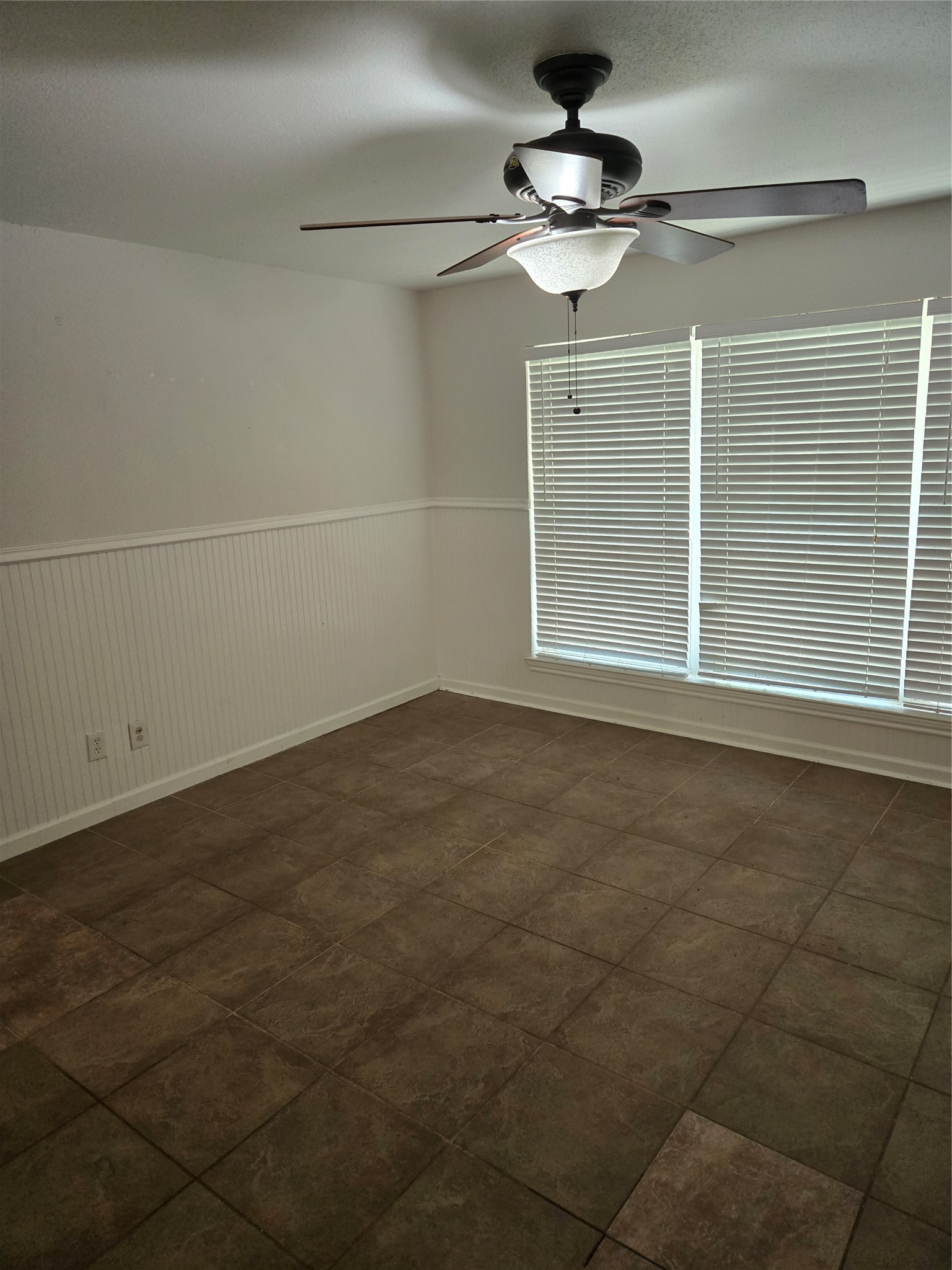 5550 N Braeswood Boulevard 12 Property Photo 4