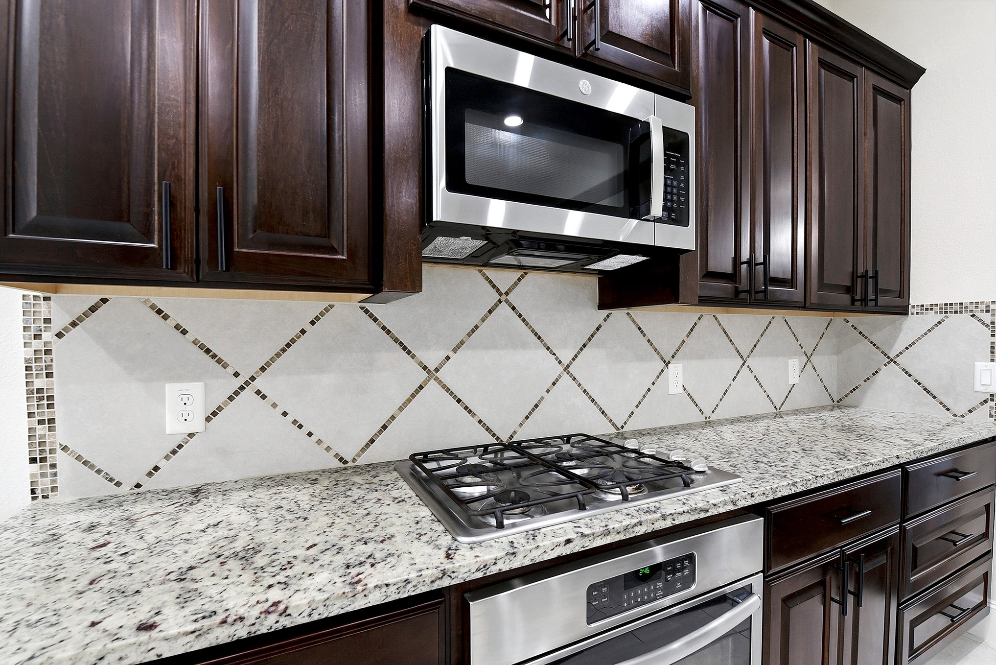 2226 Falcon Brook Drive Property Photo 16