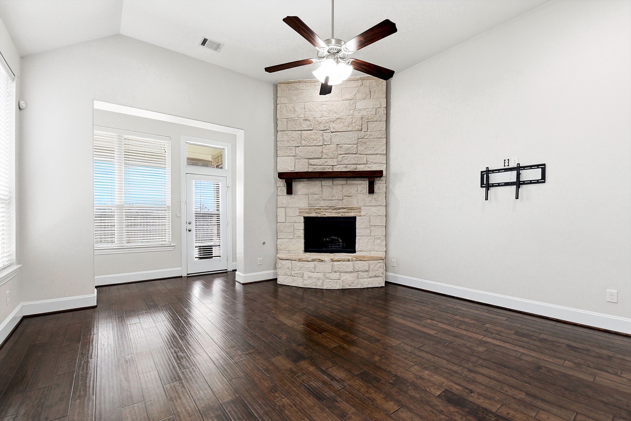 2226 Falcon Brook Drive Property Photo 19