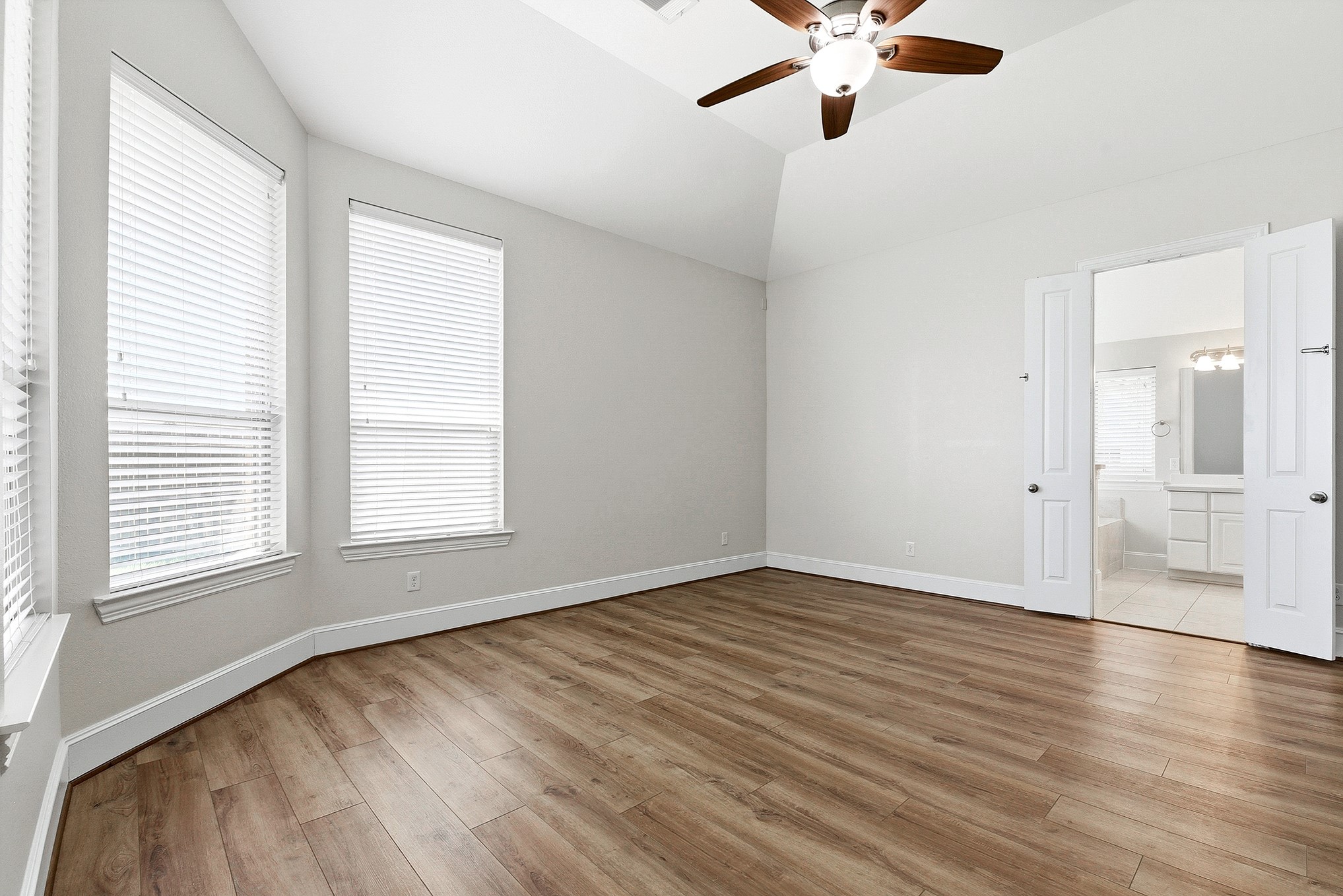 2226 Falcon Brook Drive Property Photo 21