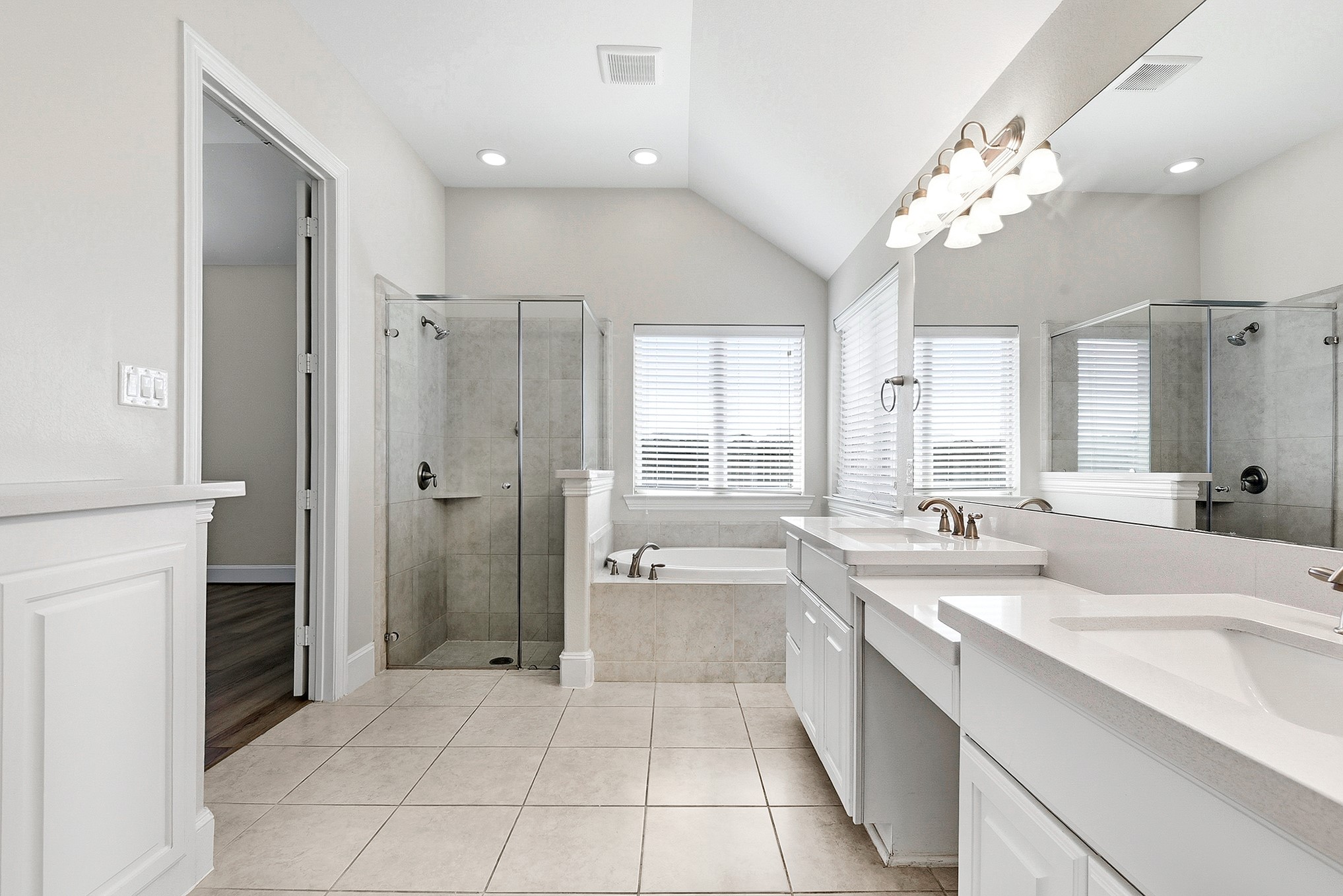 2226 Falcon Brook Drive Property Photo 23