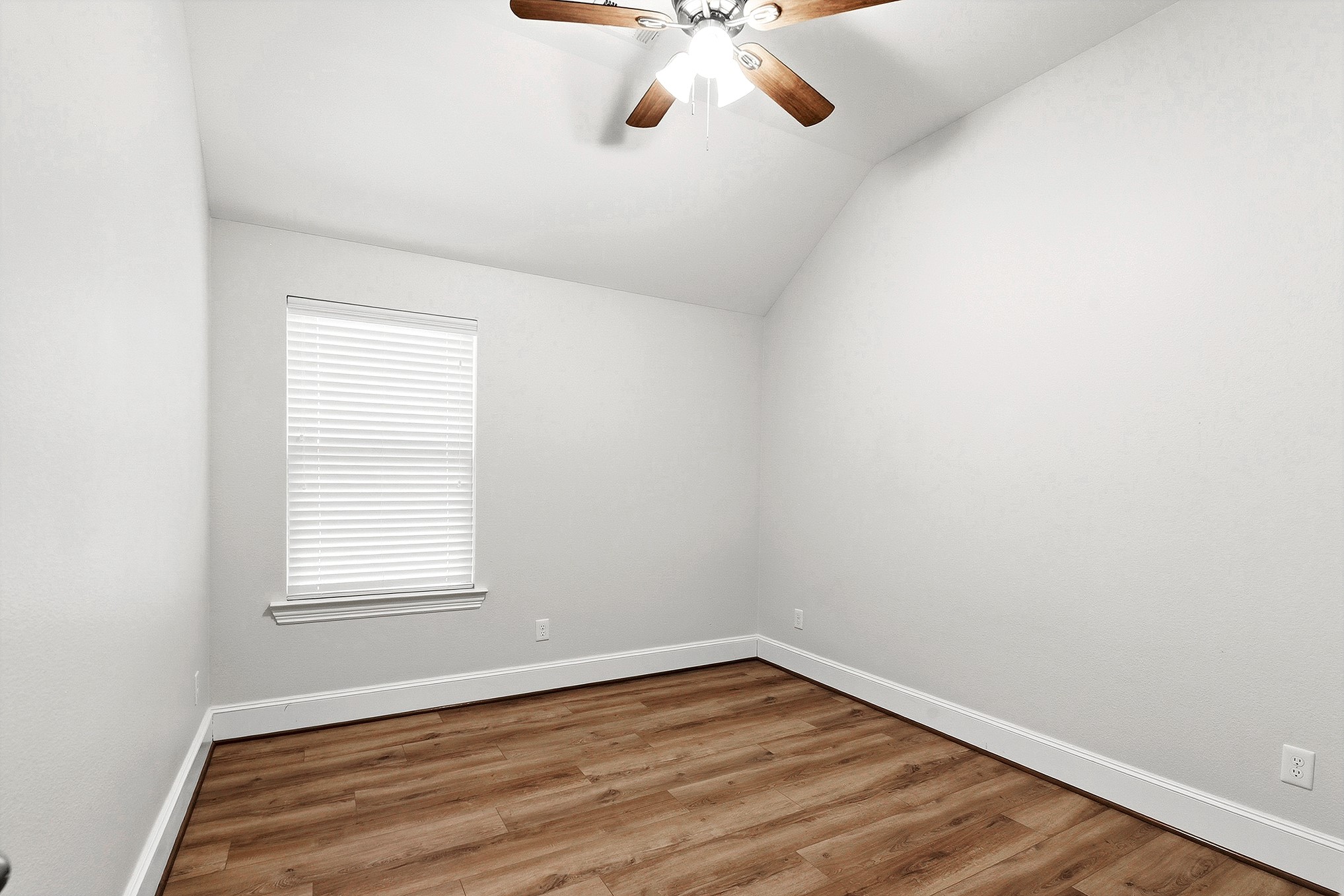 2226 Falcon Brook Drive Property Photo 26