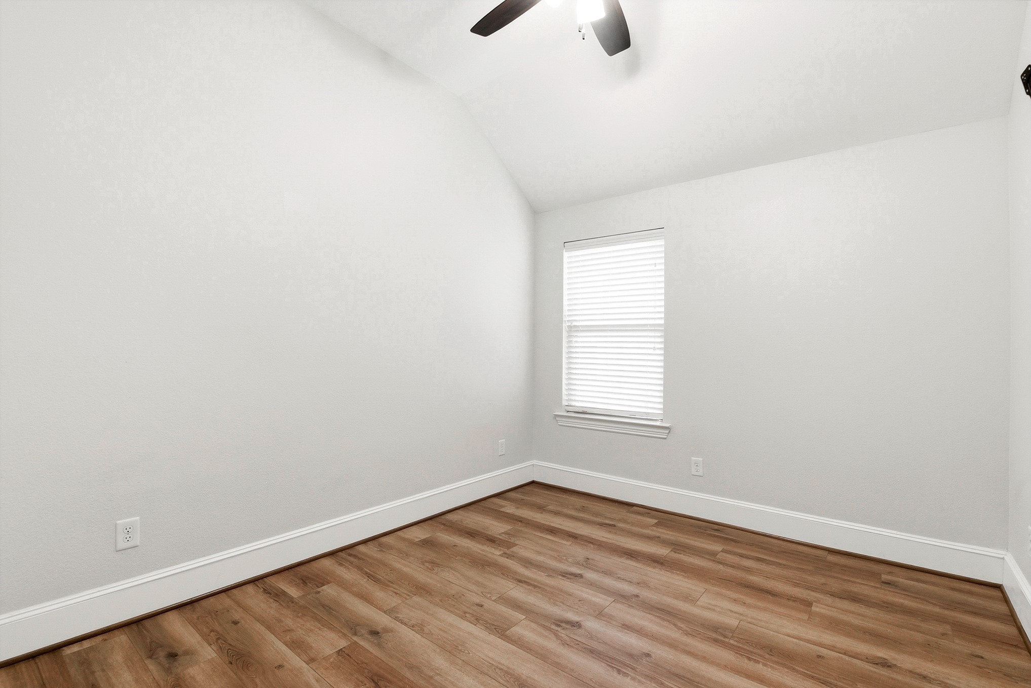 2226 Falcon Brook Drive Property Photo 28