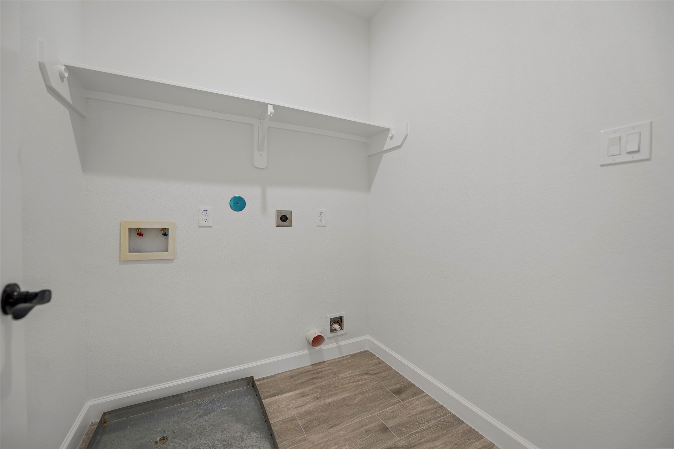 1078 Saint Clair Street B Property Photo 18
