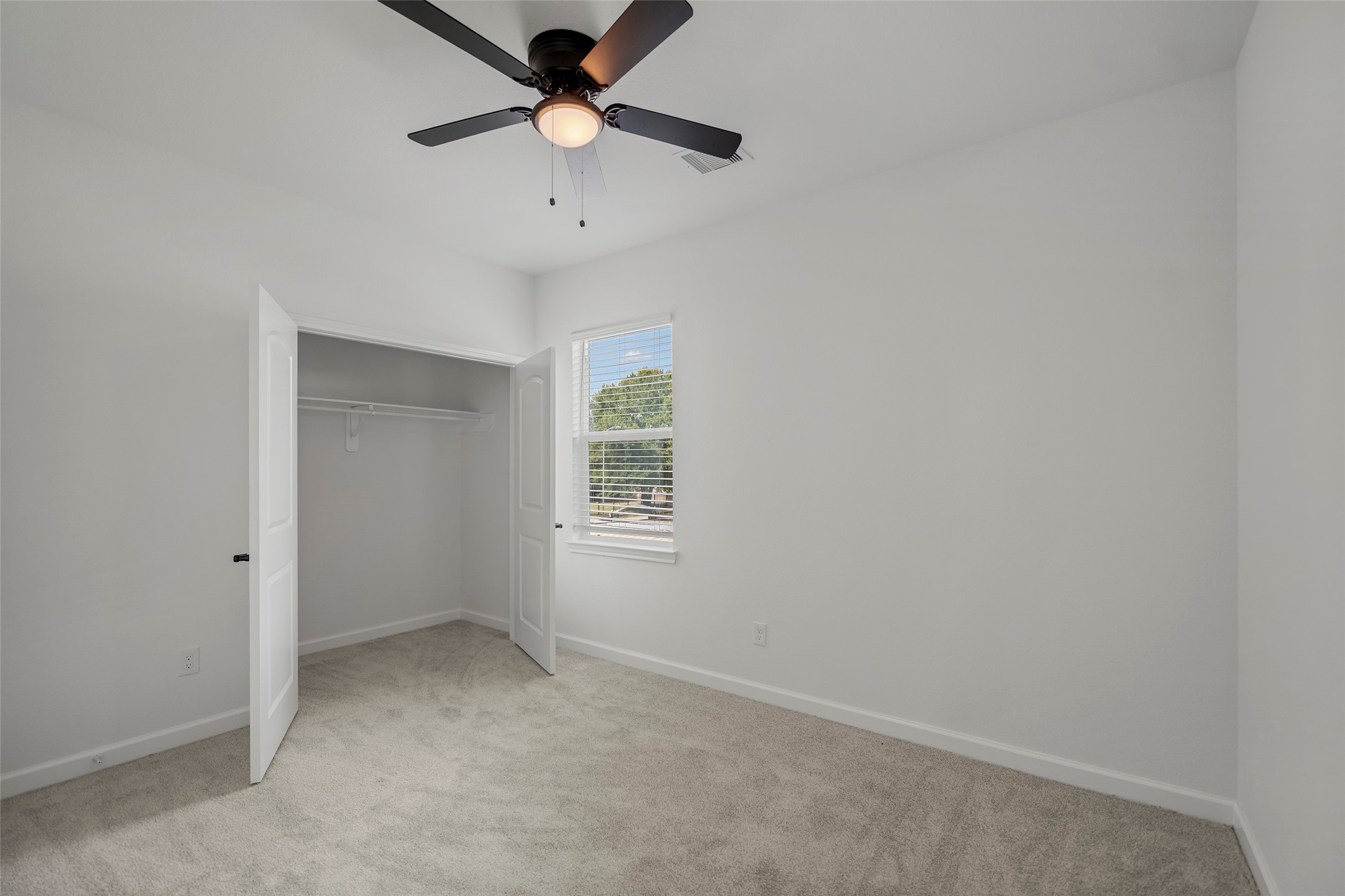 1078 Saint Clair Street B Property Photo 20