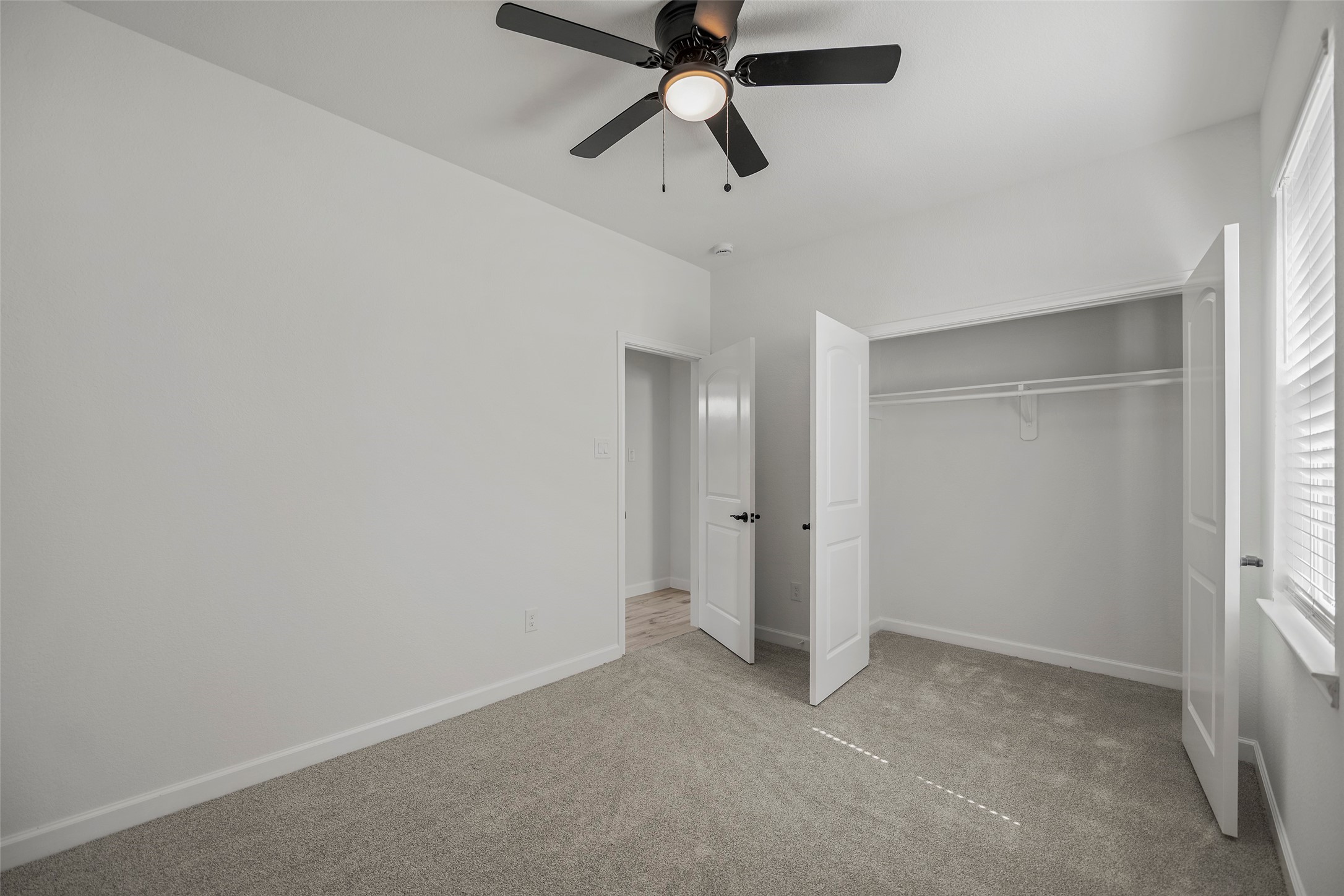 1078 Saint Clair Street B Property Photo 25