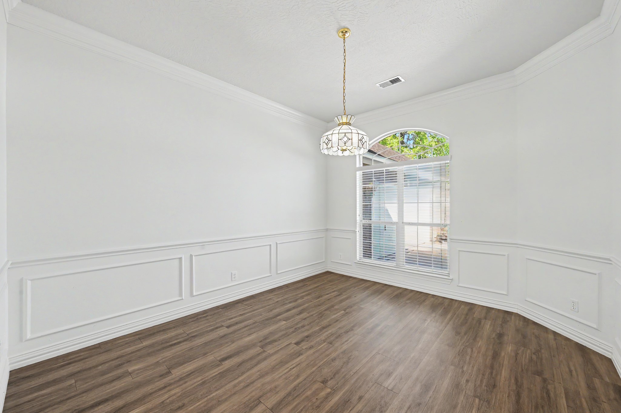 3334 Hemingway Drive Property Photo 6
