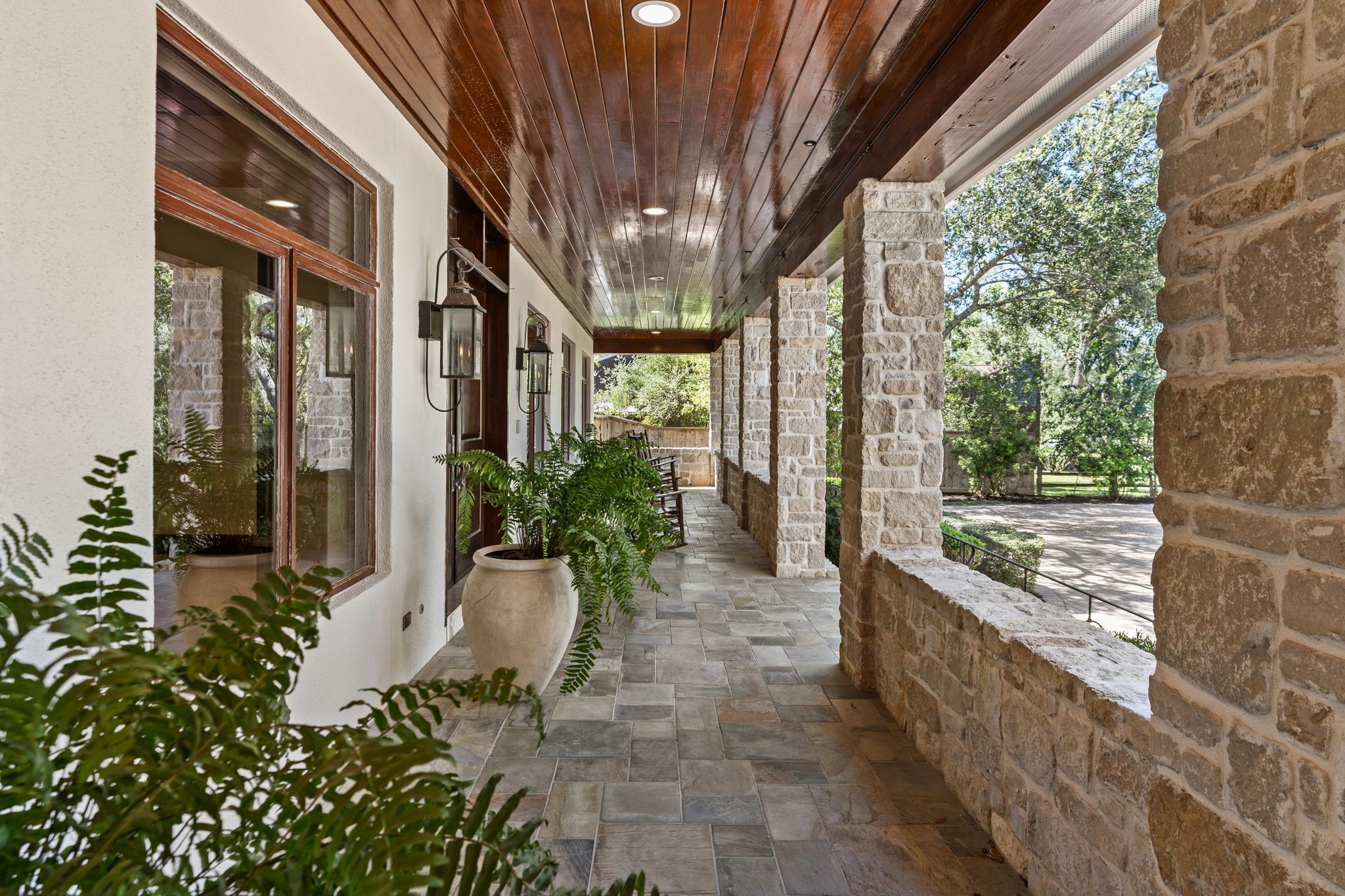 354 Piney Point Road Property Photo 4