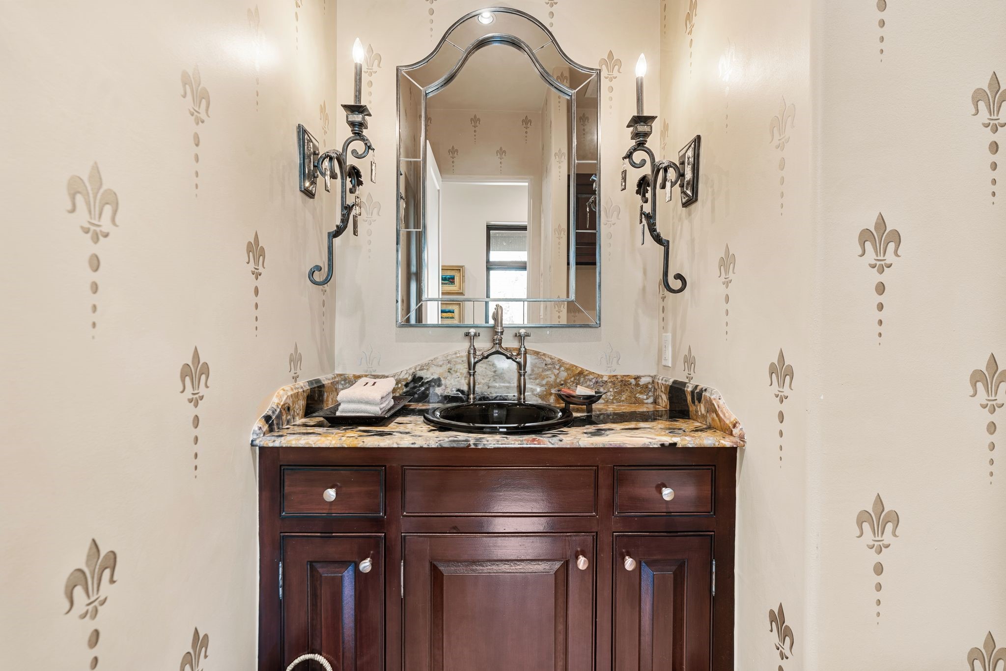 354 Piney Point Road Property Photo 12