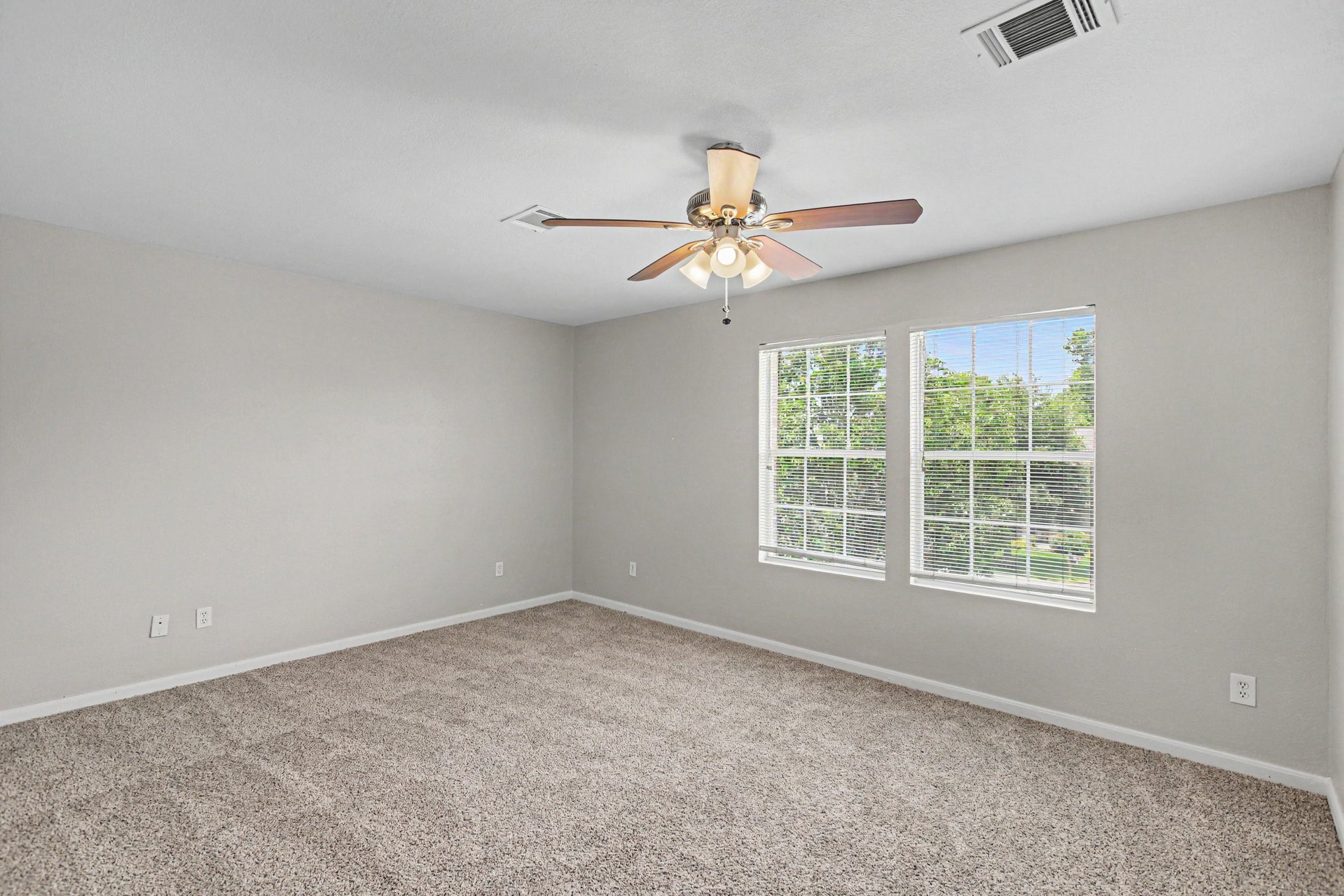 18481 Sunrise Oaks Court Property Photo 16