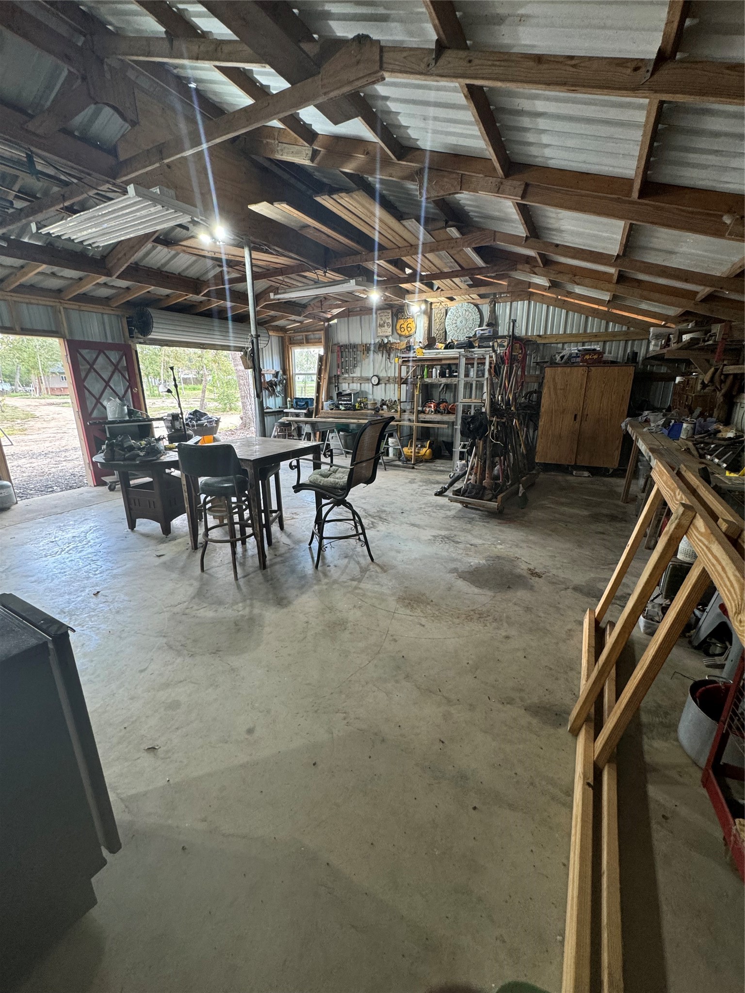38056 S Bonnie Lake Drive Property Photo 6