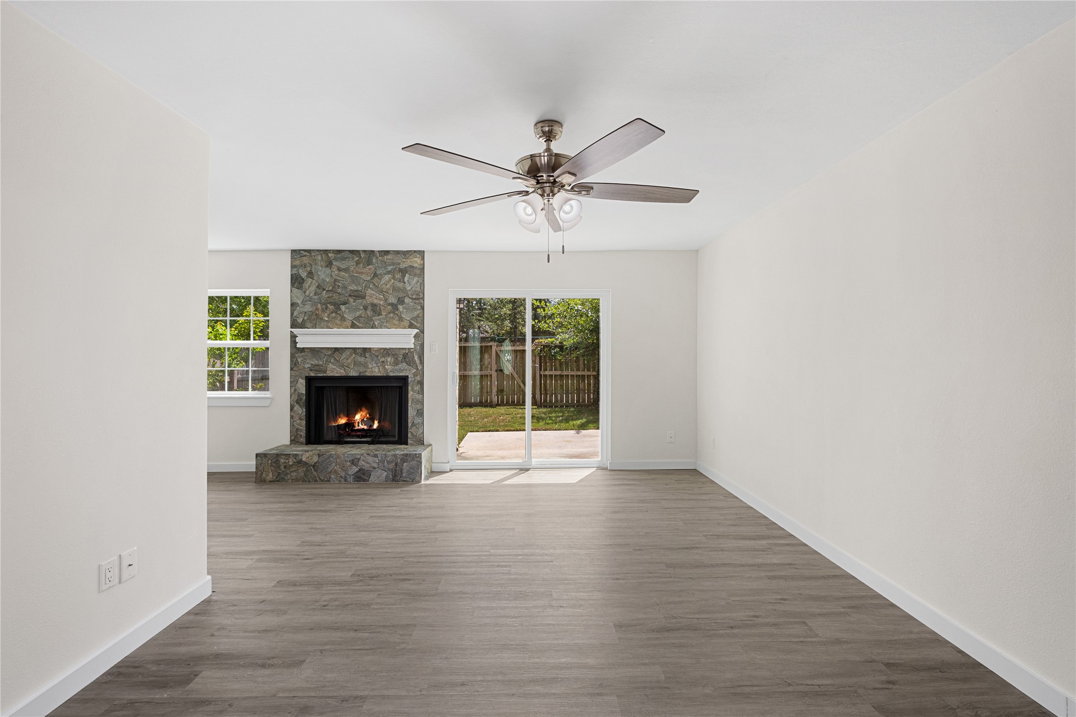 12239 Glenview Drive Property Photo 4