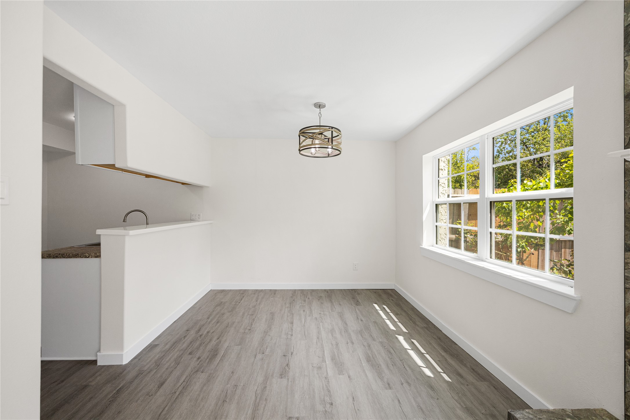 12239 Glenview Drive Property Photo 6